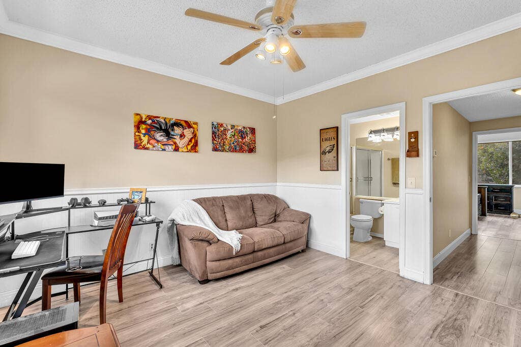 5464 JUBILEE Way, #221, Margate, FL 33063 Guest bedroom