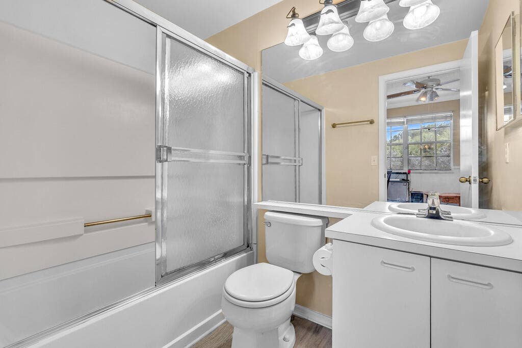 5464 JUBILEE Way, #221, Margate, FL 33063 Guest bathroom with a shower-tub combo