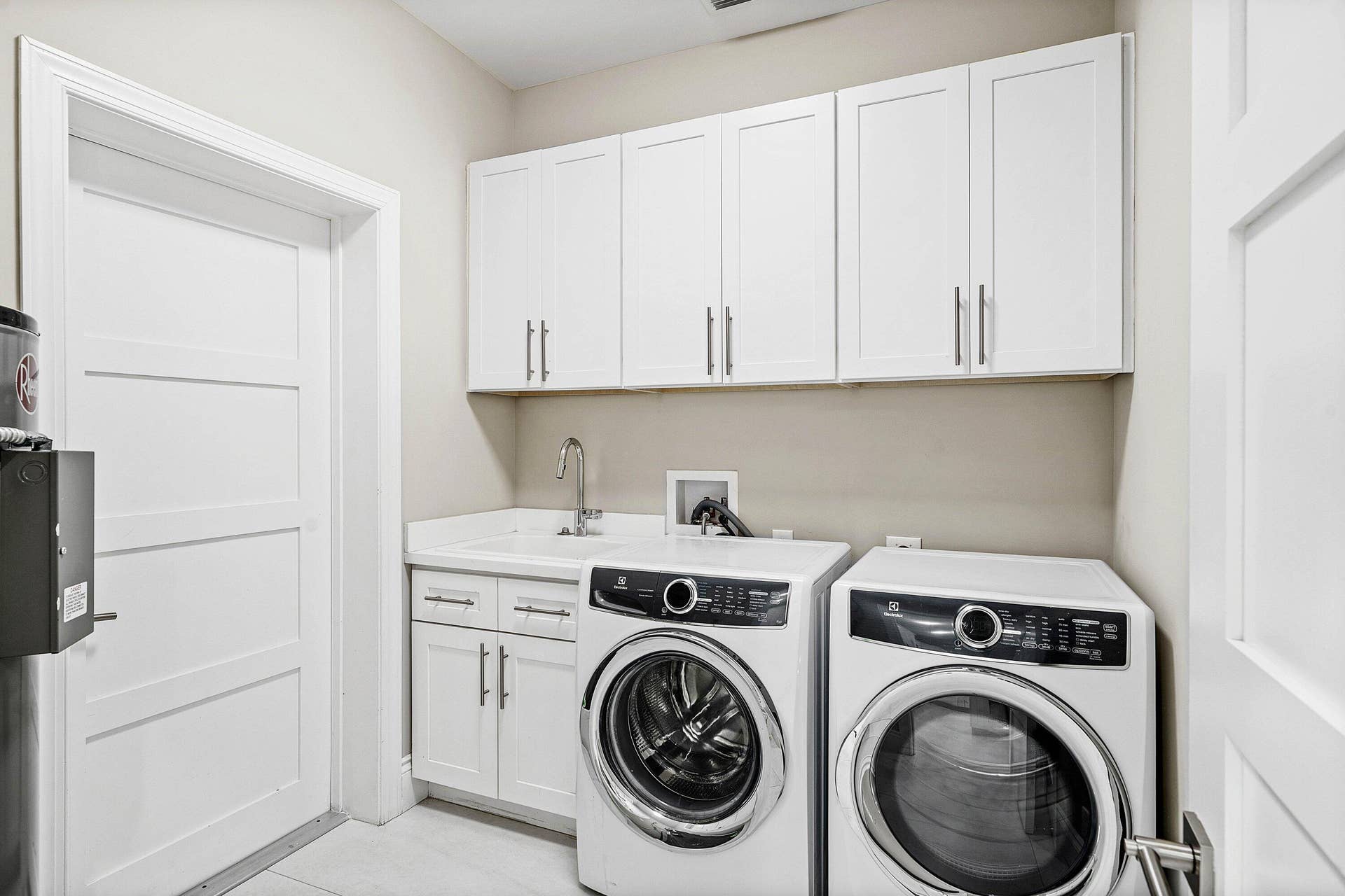 050-1400LakeDrive-DelrayBeach-FL-33444-S