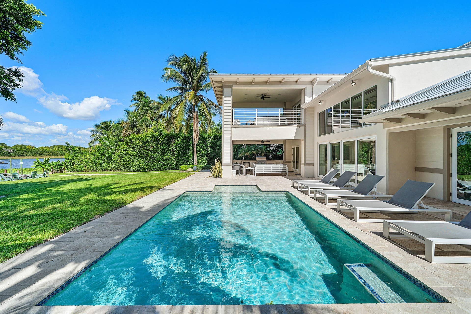 064-1400LakeDrive-DelrayBeach-FL-33444-S