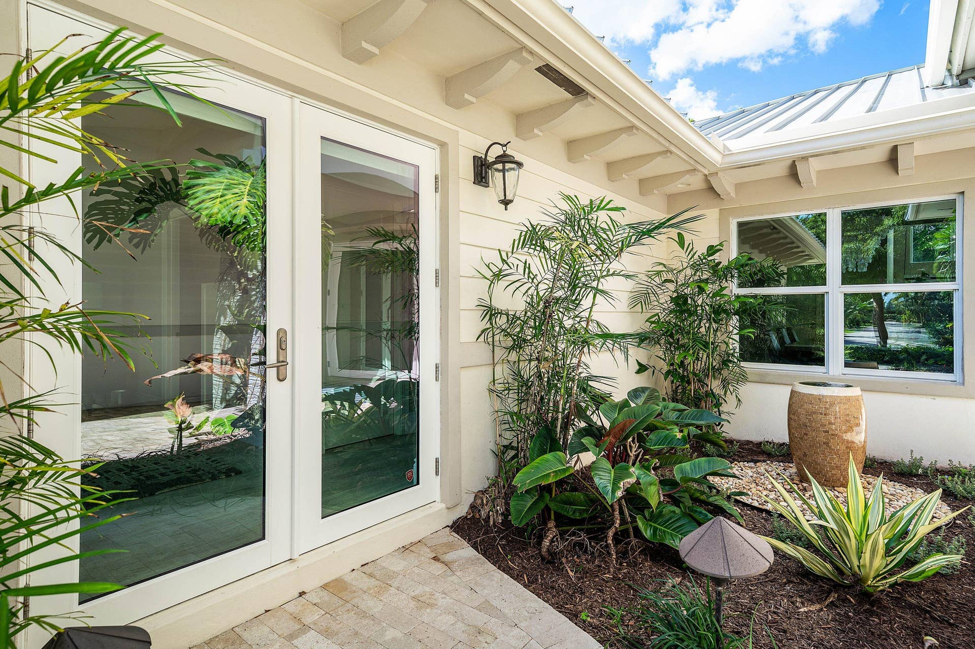 004-1400LakeDrive-DelrayBeach-FL-33444-S