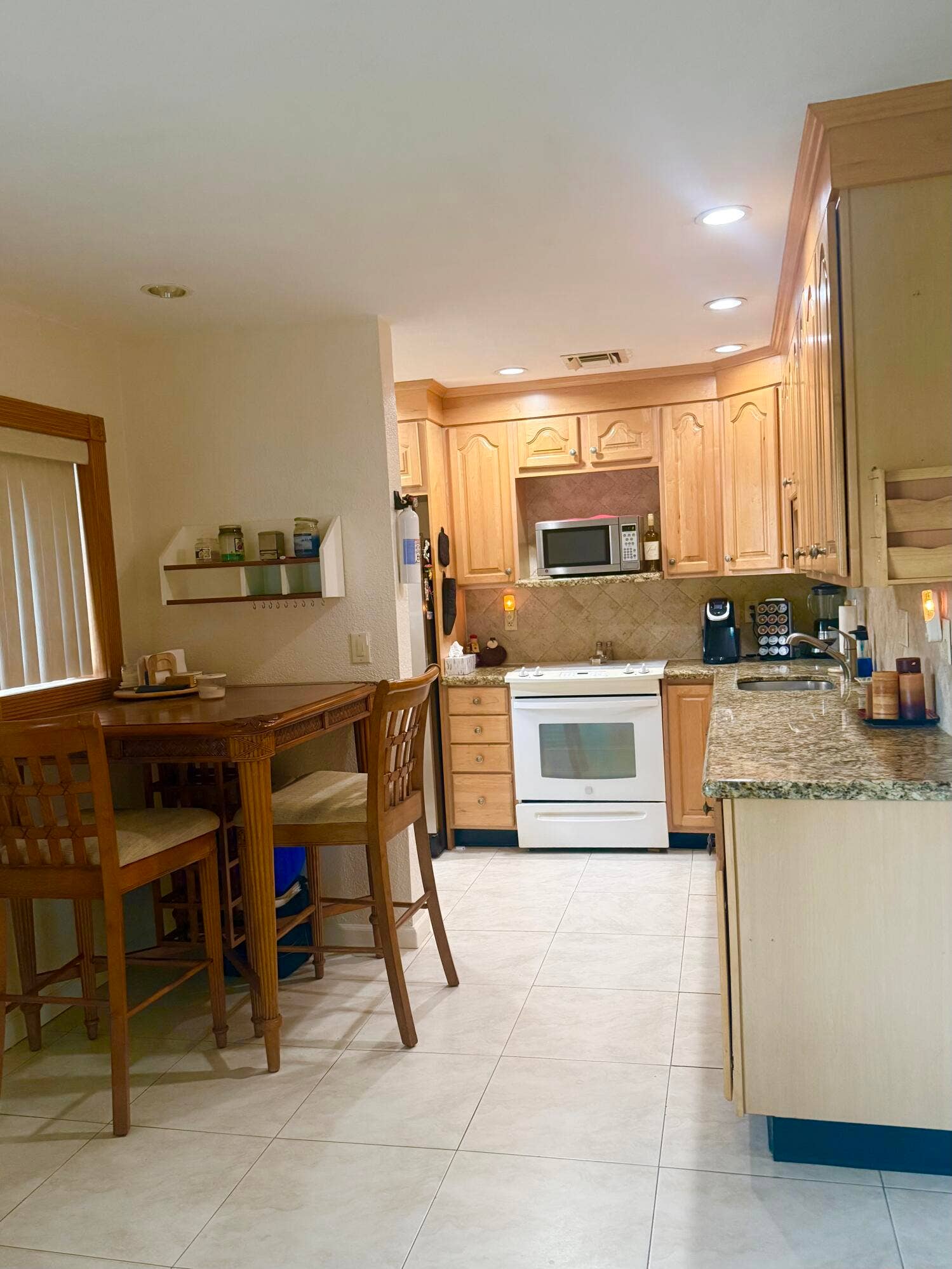 199 E McNab Road, #Unit 110, Pompano Beach, FL 33060 IMG_0358