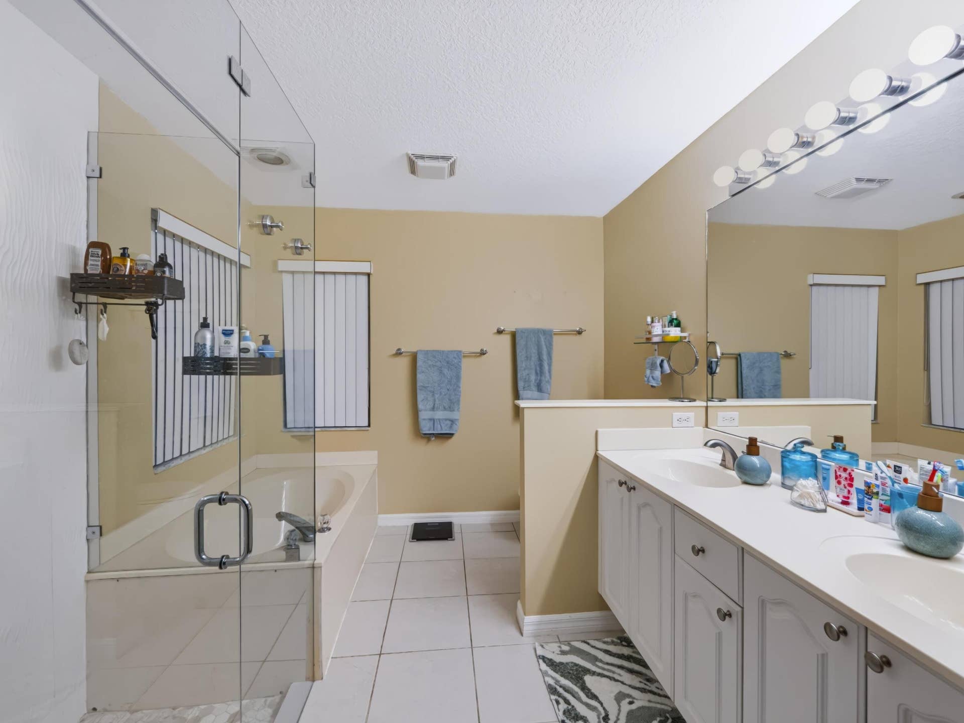 8071 Via Hacienda, Riviera Beach, FL 33418 14-print-014