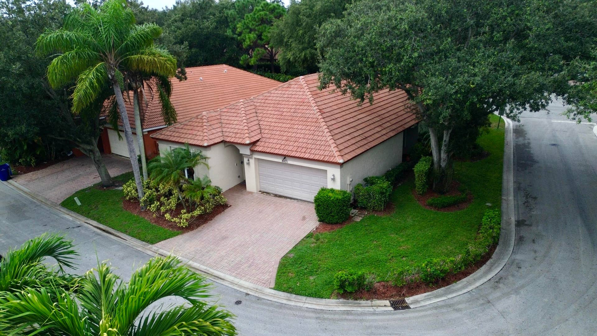 8071 Via Hacienda, Riviera Beach, FL 33418 26-print-DJI_0362