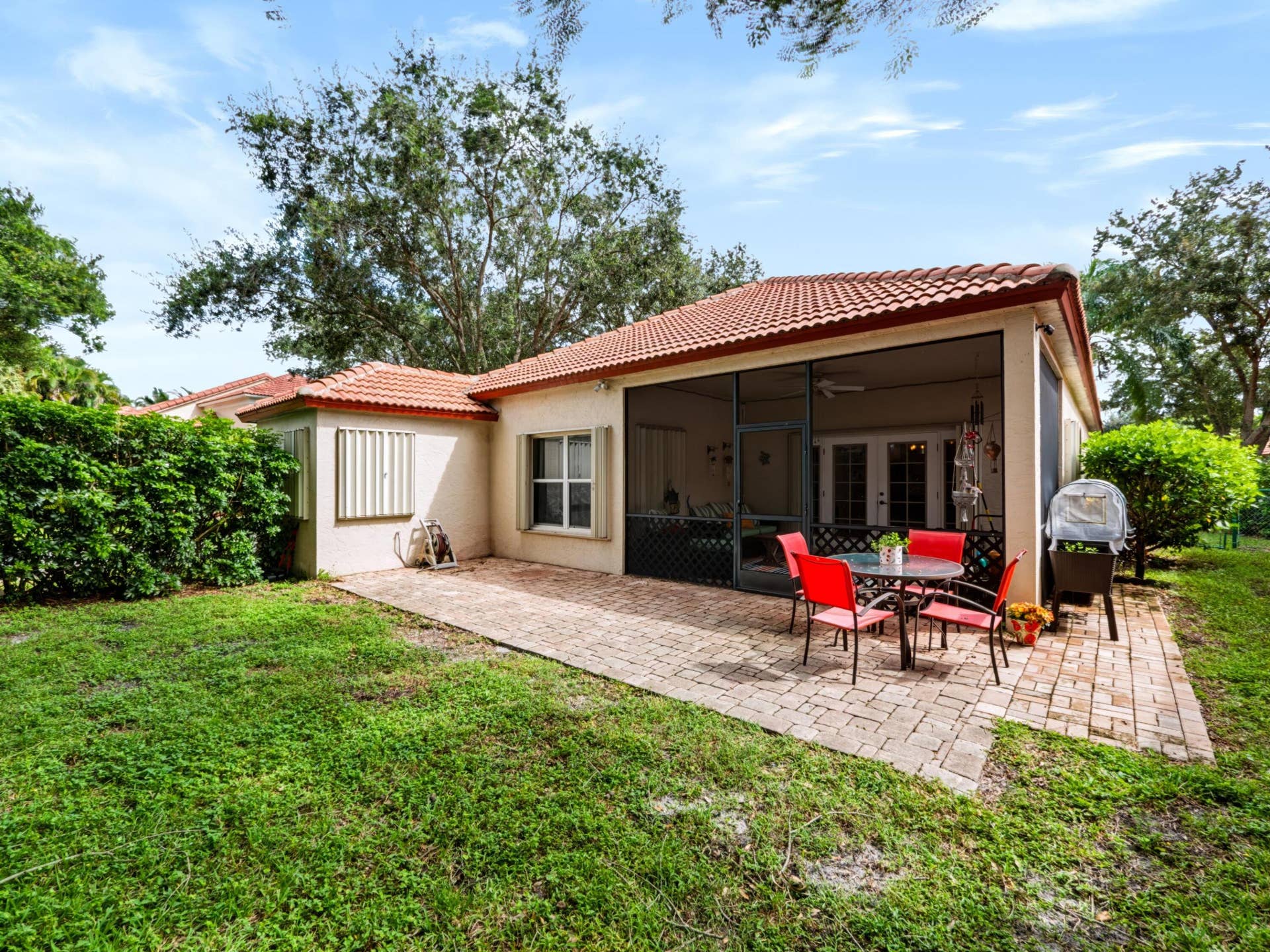 8071 Via Hacienda, Riviera Beach, FL 33418 20-print-020