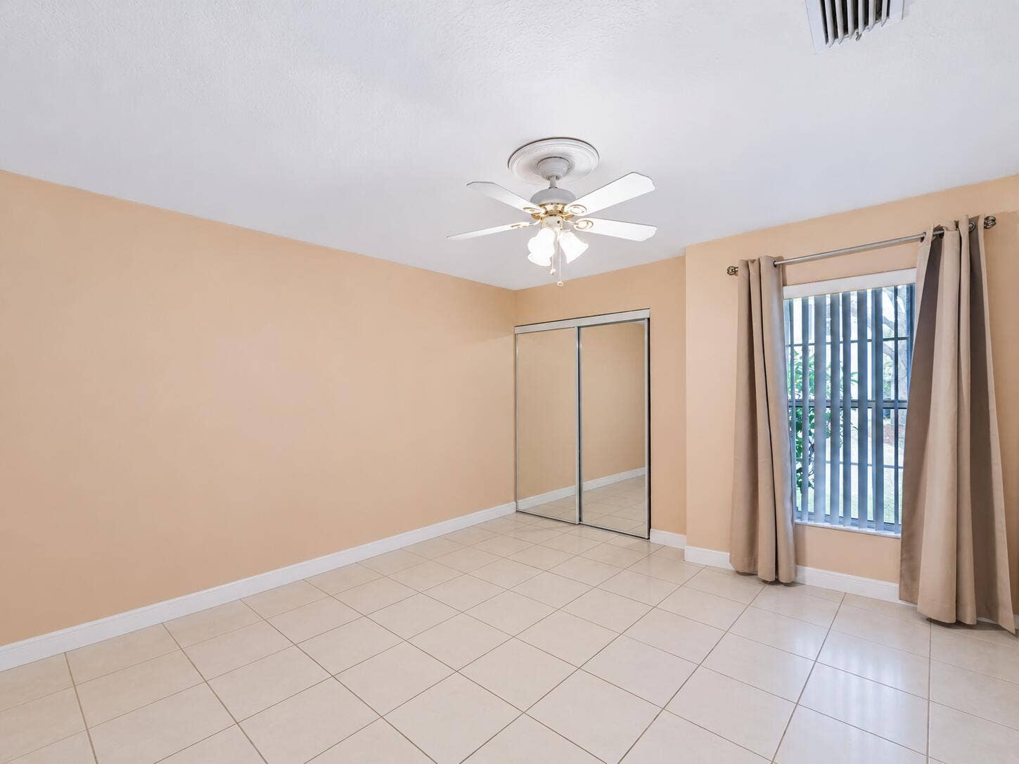 8071 Via Hacienda, Riviera Beach, FL 33418 35-print-10 2