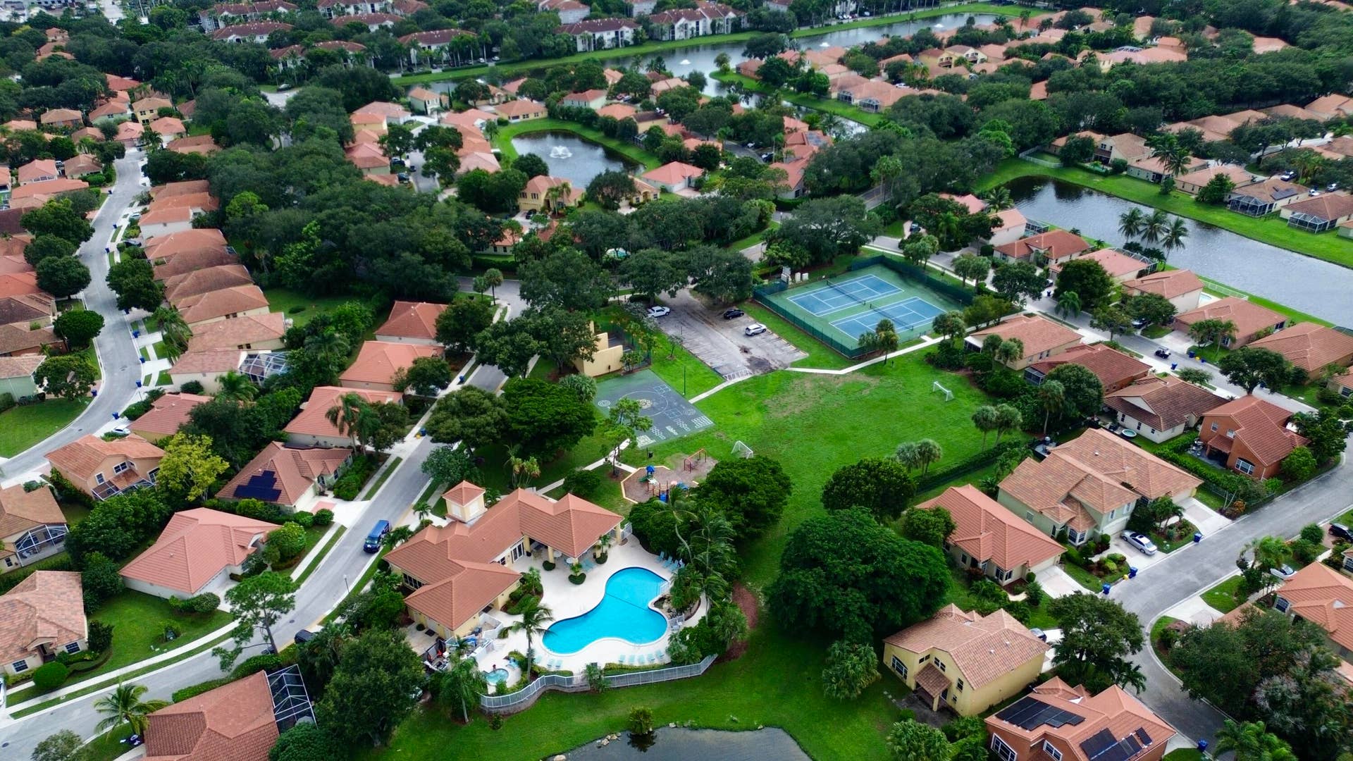 8071 Via Hacienda, Riviera Beach, FL 33418 22-print-DJI_0358