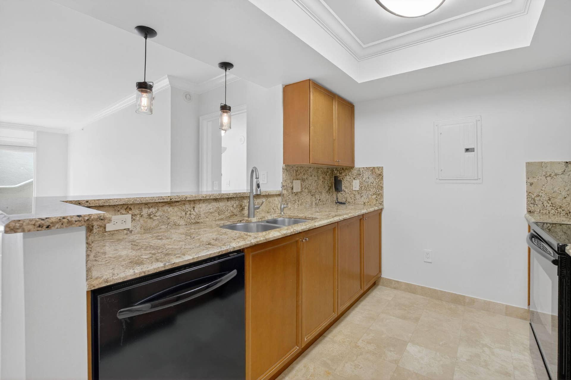 99 SE Mizner Boulevard, #602, Boca Raton, FL 33432 palmetto-place-residence-602-kitchen-20