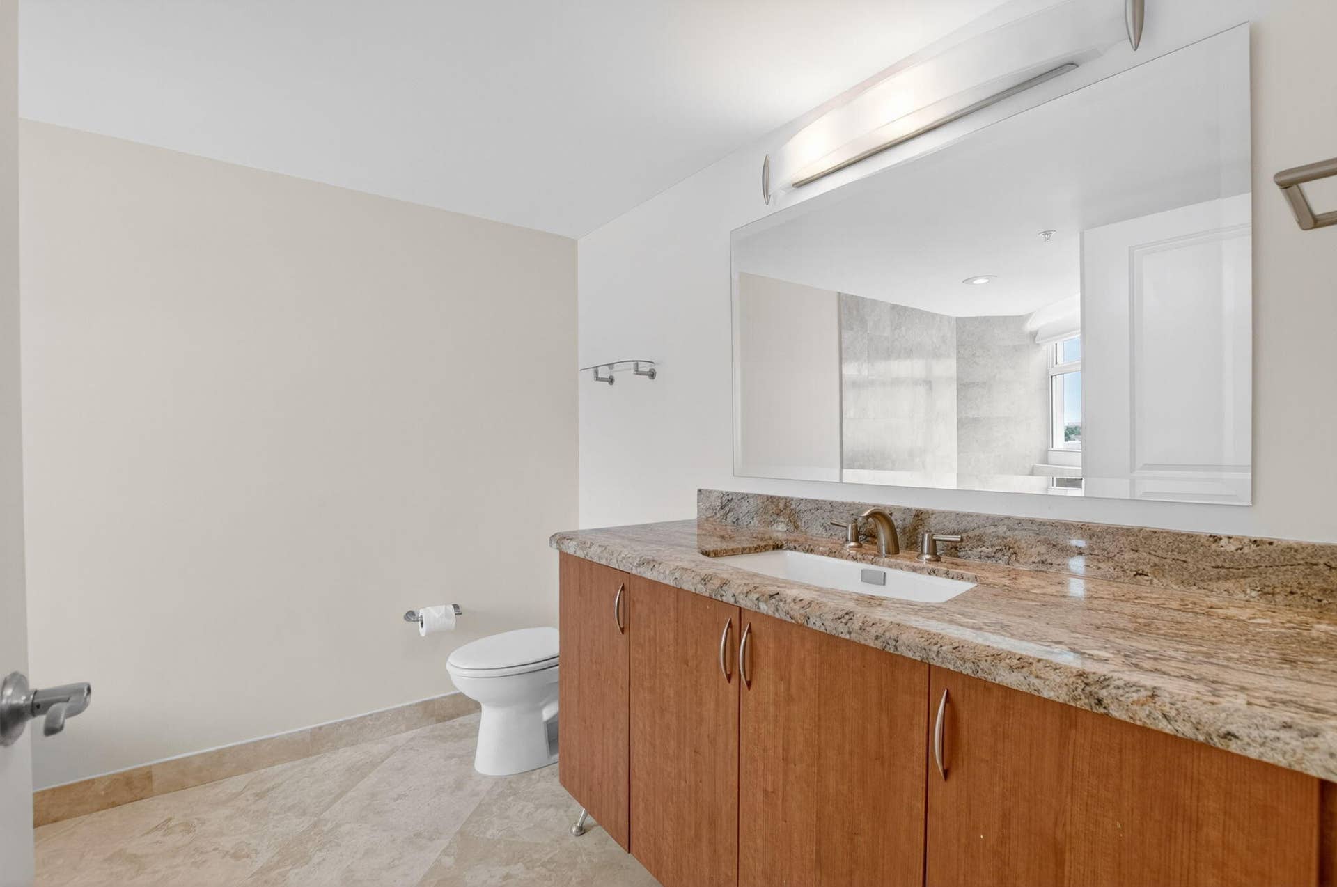 99 SE Mizner Boulevard, #602, Boca Raton, FL 33432 palmetto-place-residence-602-kitchen-21