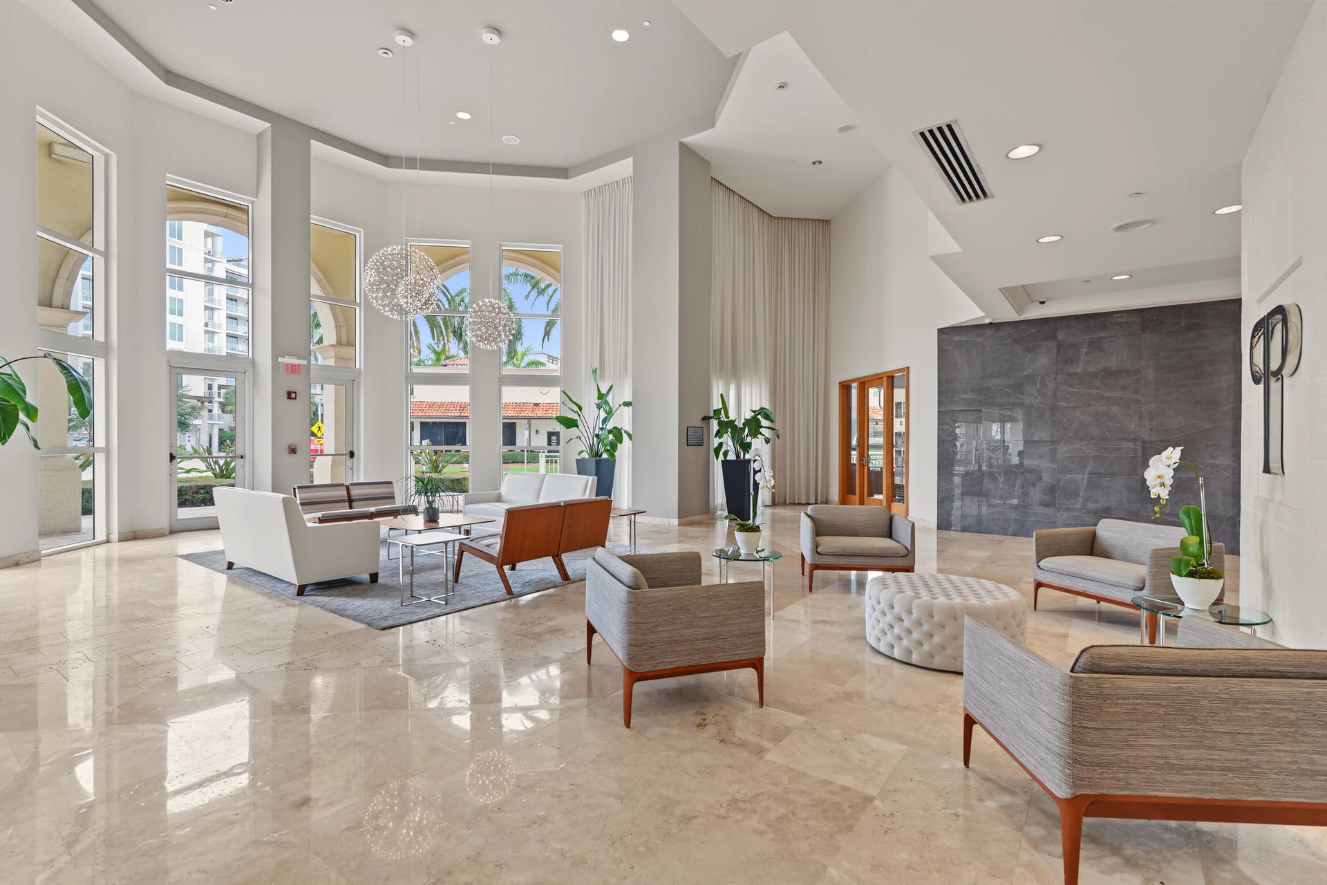 99 SE Mizner Boulevard, #602, Boca Raton, FL 33432 Palmetto Place Boca Raton | Main Lobby &