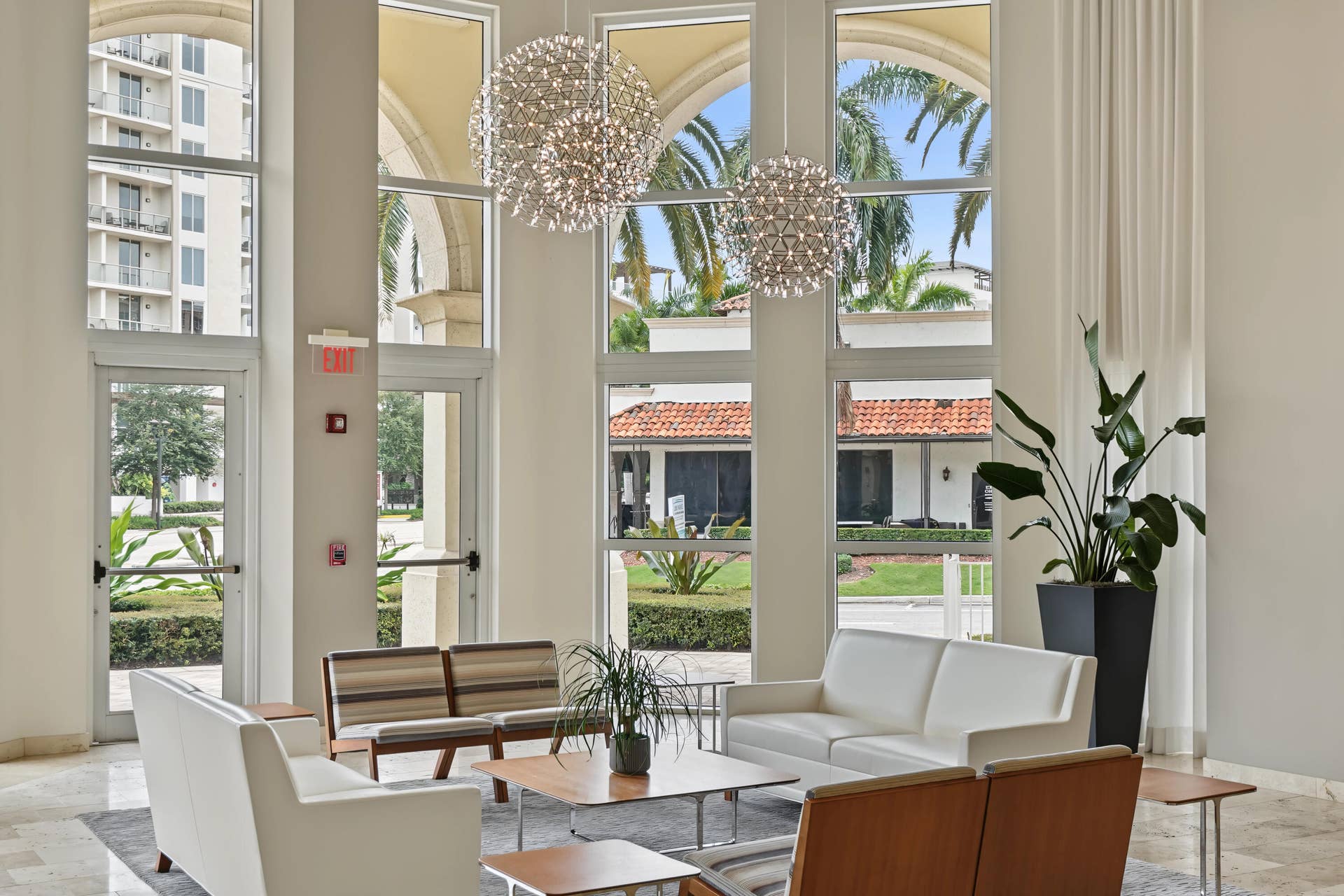 99 SE Mizner Boulevard, #602, Boca Raton, FL 33432 Palmetto Place | Lobby Lounge & Designer