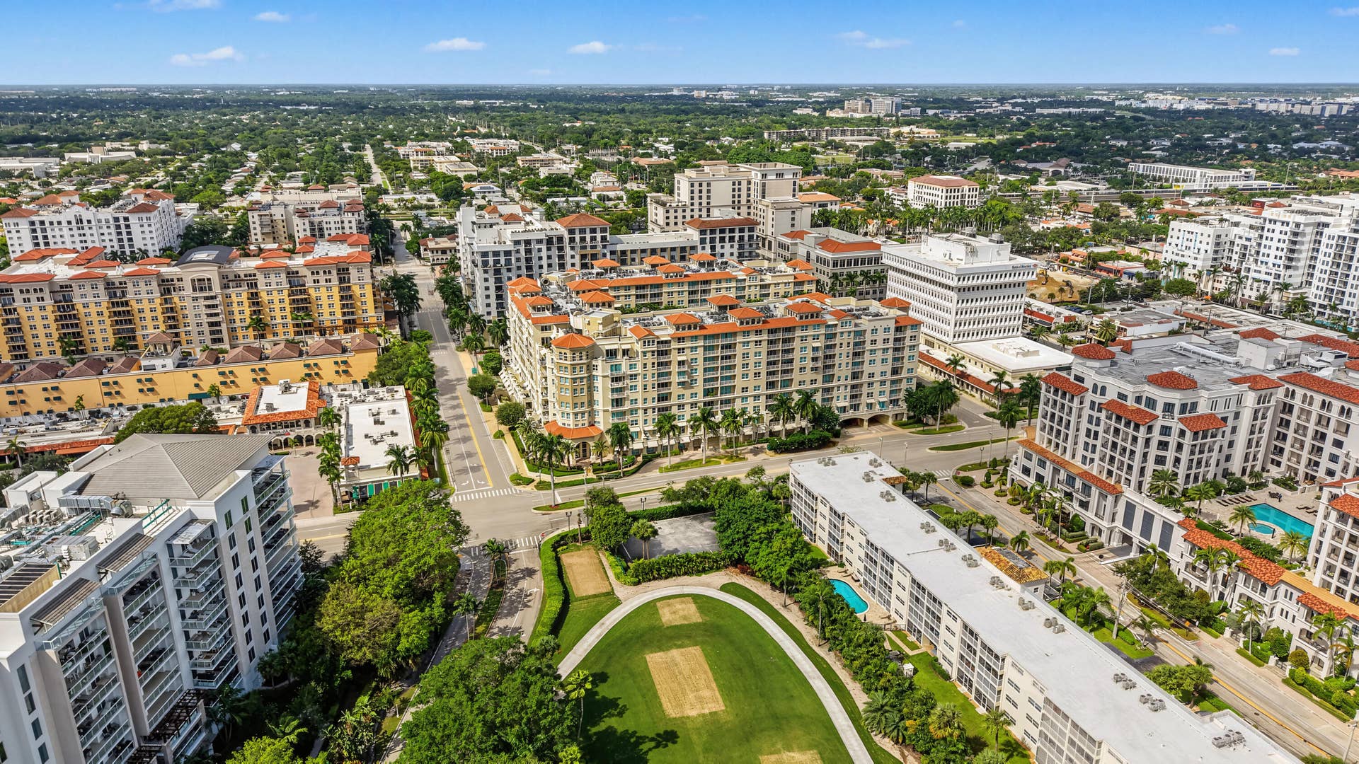 99 SE Mizner Boulevard, #602, Boca Raton, FL 33432 Royal Palm Place Boca Raton | CHOPS Lobs