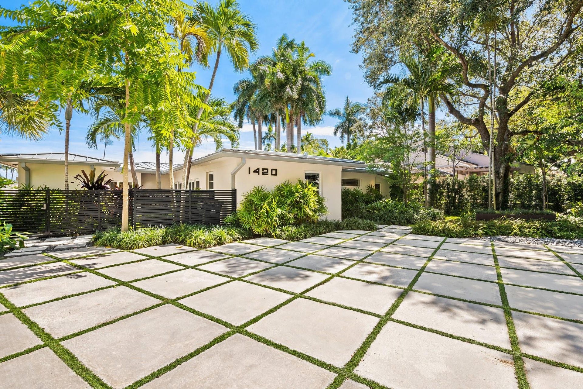 1420 PONCE DE LEON Drive, Fort Lauderdale, FL 33316 Photo 1