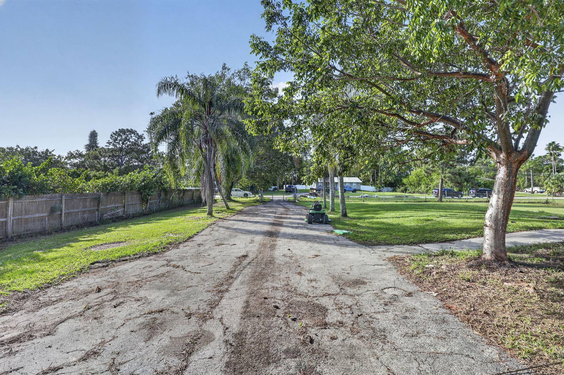11821 66th Street N, West Palm Beach, FL 33412 50-web-or-mls-BS1A2001