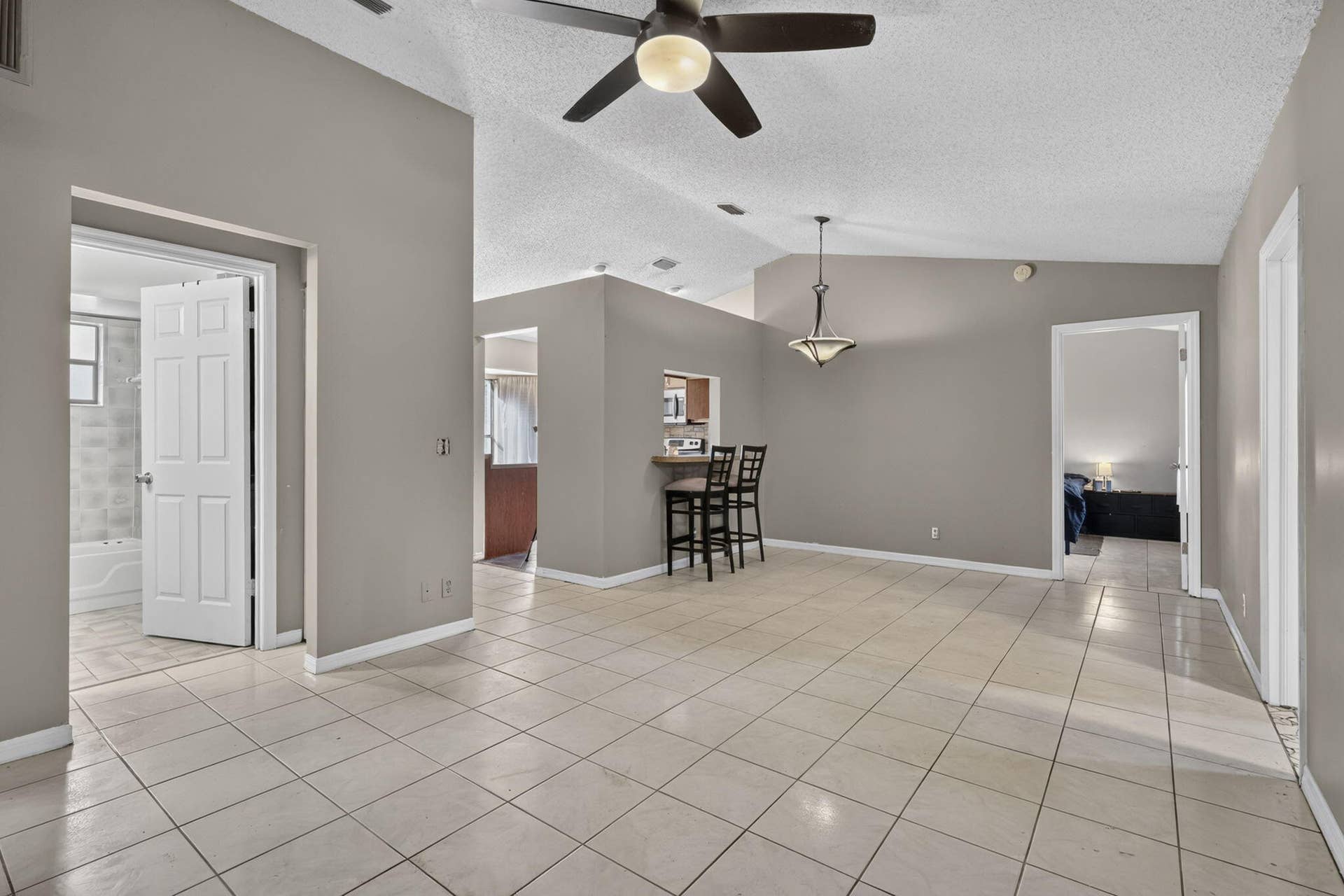 11821 66th Street N, West Palm Beach, FL 33412 19-web-or-mls-BS1A2136