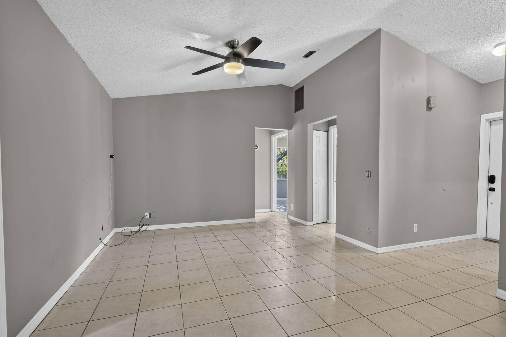 11821 66th Street N, West Palm Beach, FL 33412 22-web-or-mls-BS1A2151
