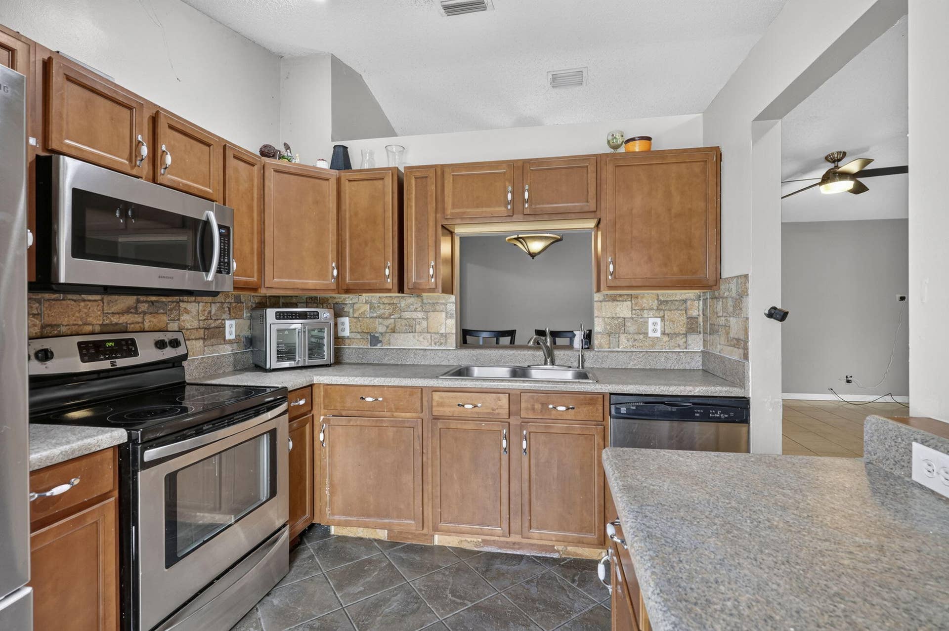 11821 66th Street N, West Palm Beach, FL 33412 14-web-or-mls-BS1A2111