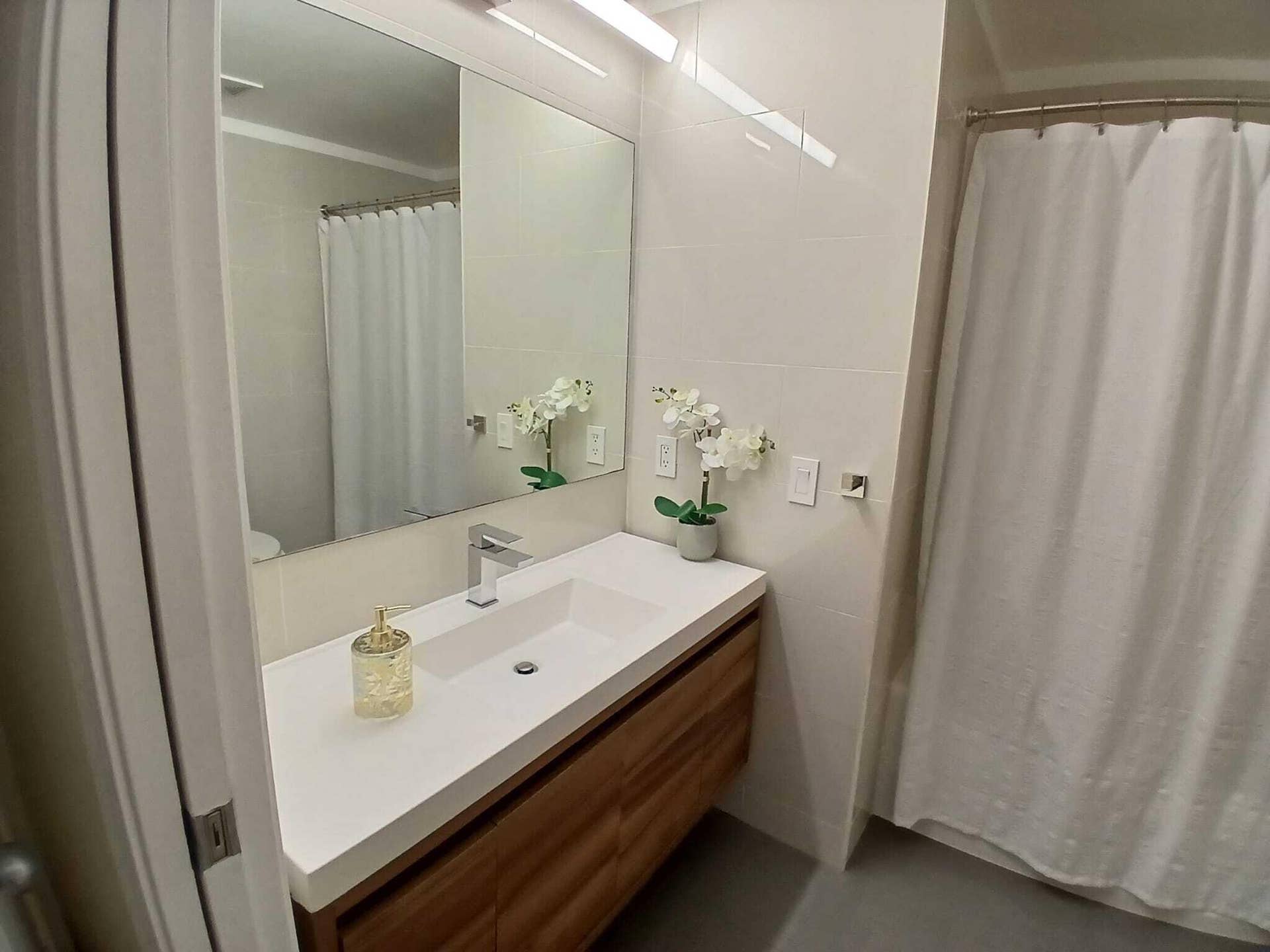 720 S SAPODILLA Avenue, #207, West Palm Beach, FL 33401 wp 20