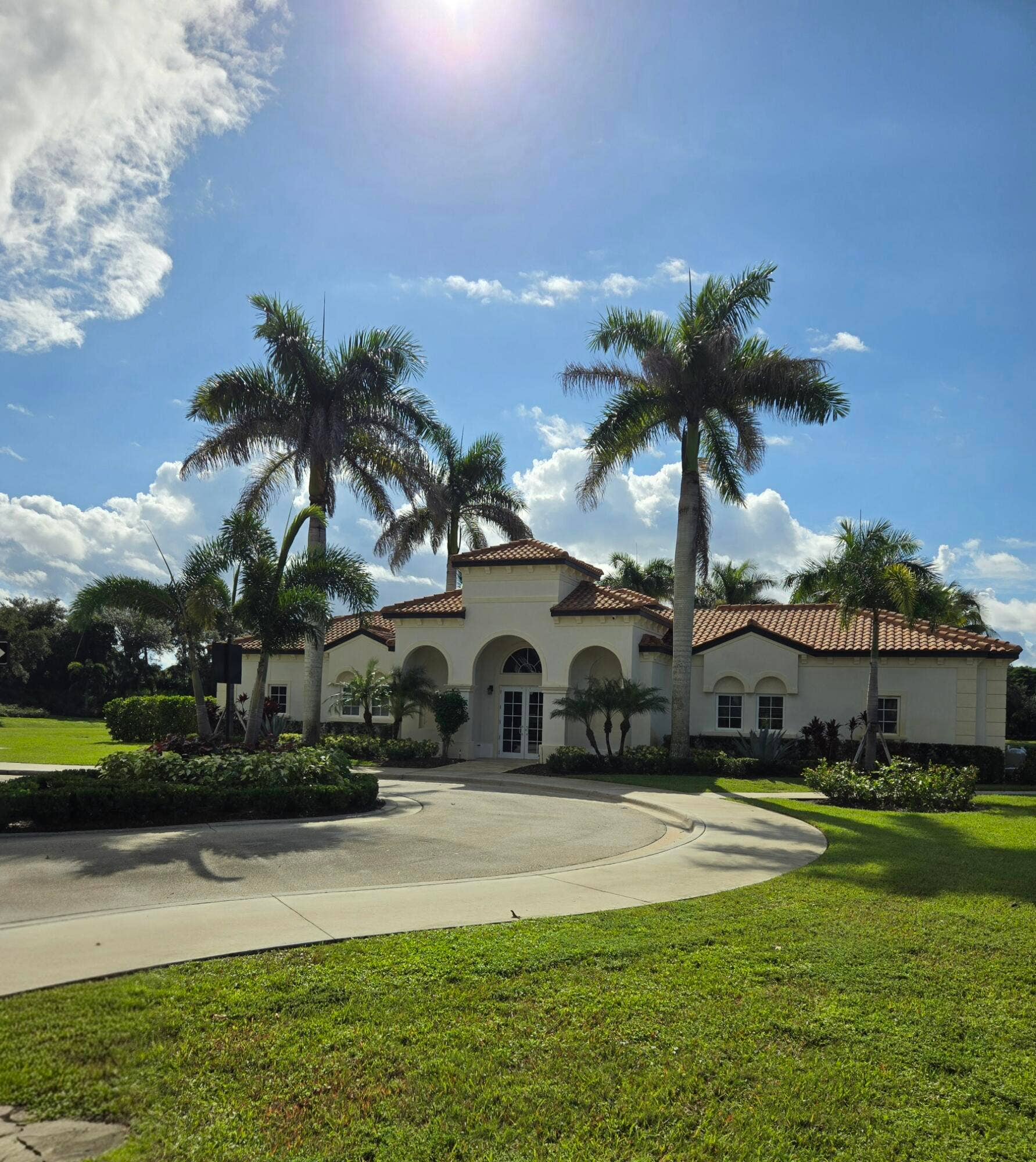 Rivella Clubhouse with tennis courts