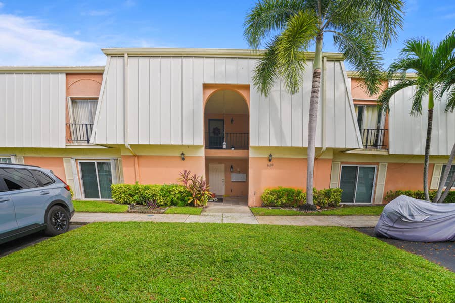 Property photo for 104 Citrus Lane, #104, Davie, FL