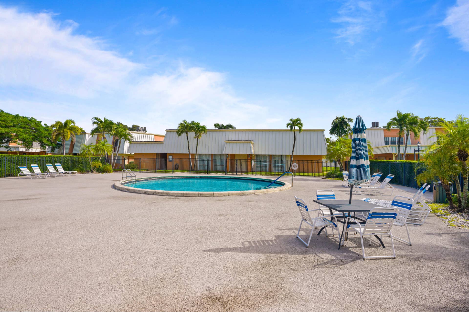 3600 Citrus Lane, #104, Davie, FL 33325 DSC07657