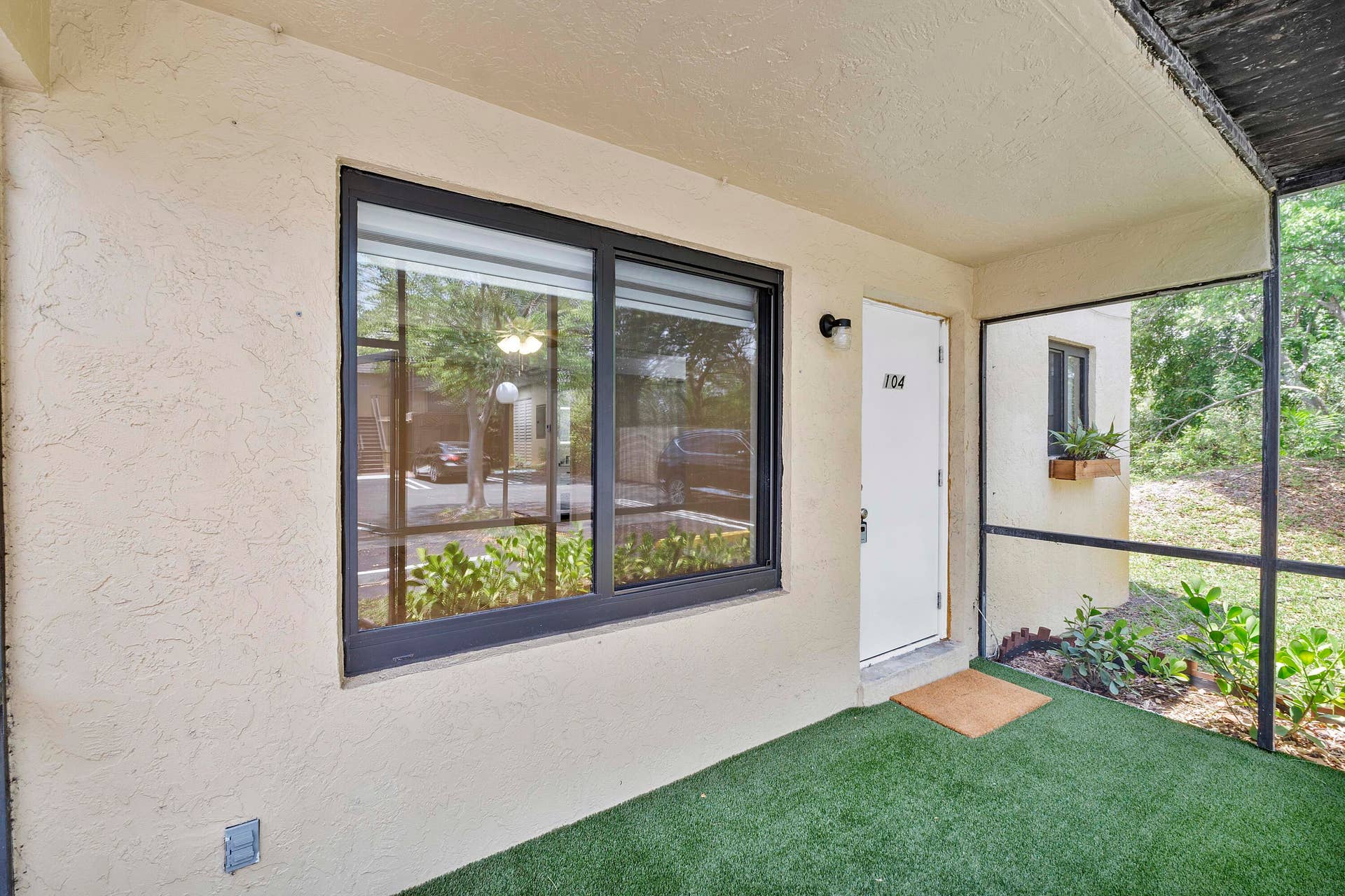 1325 S Flagler Ave U104_004