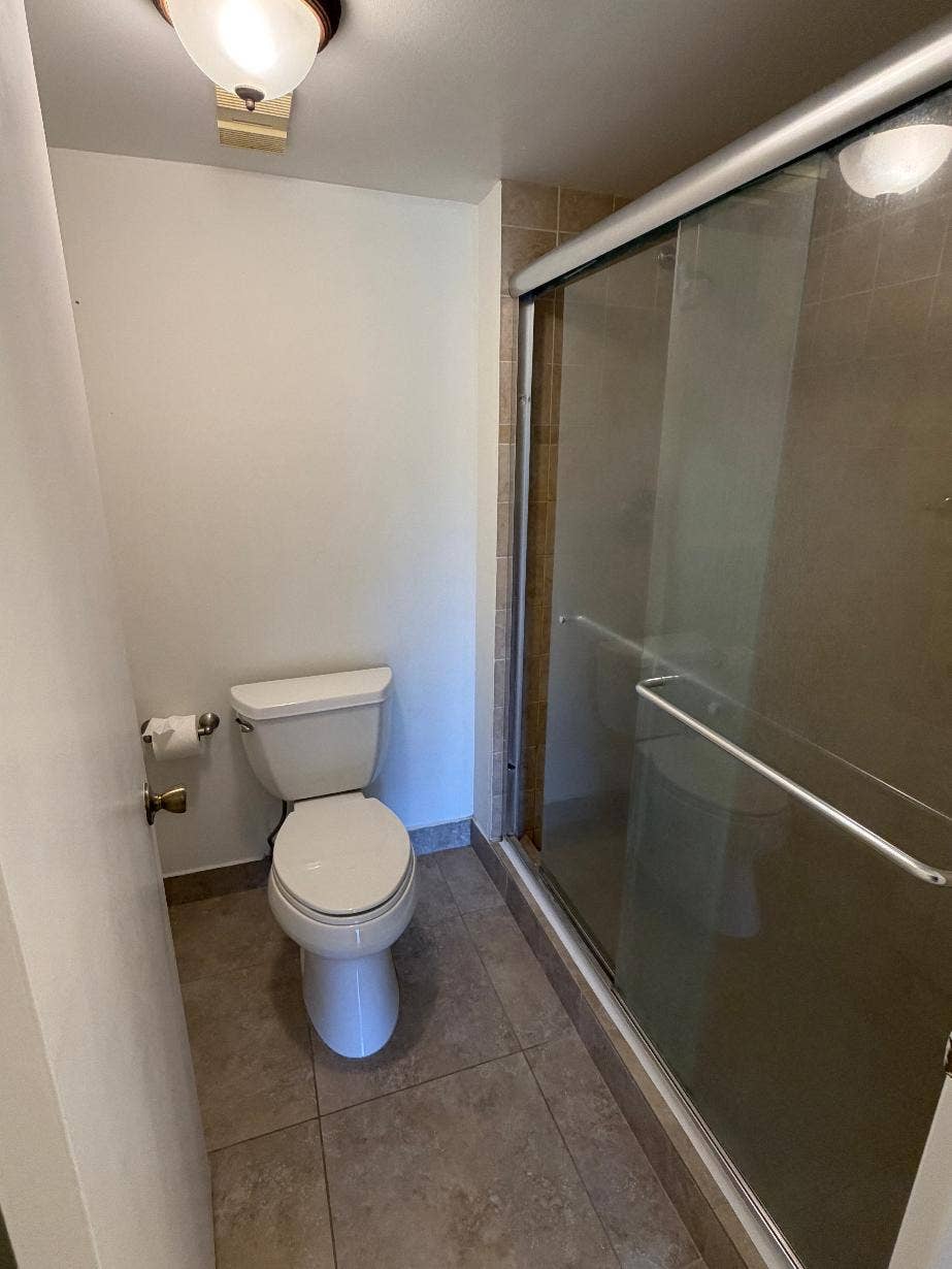 21943 REMSEN Terrace, #203, Boca Raton, FL 33433 Master bedroom Bath 2