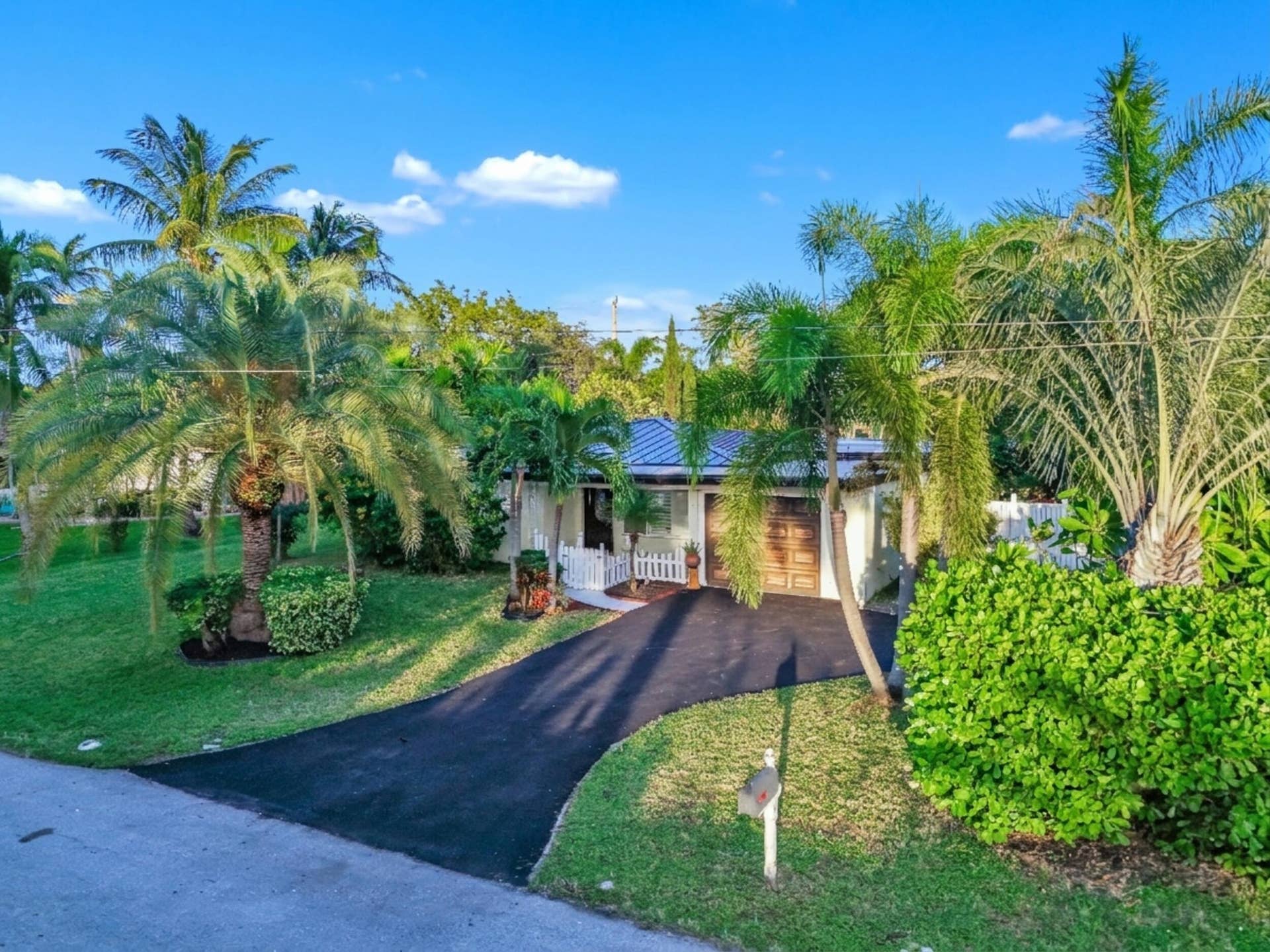 220 NW 12TH Street, Boca Raton, FL 33432 37_0122 2