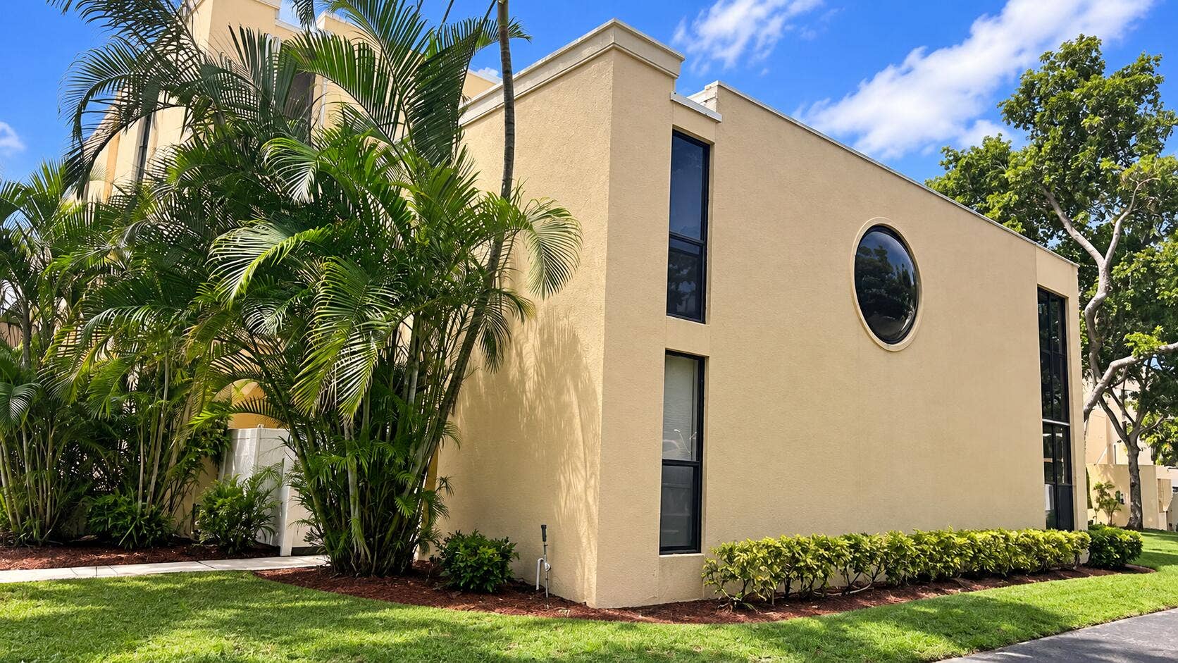 8701 SW 30TH Street, #205, Davie, FL 33328 Modern Beige Condo with Tropical Landsca