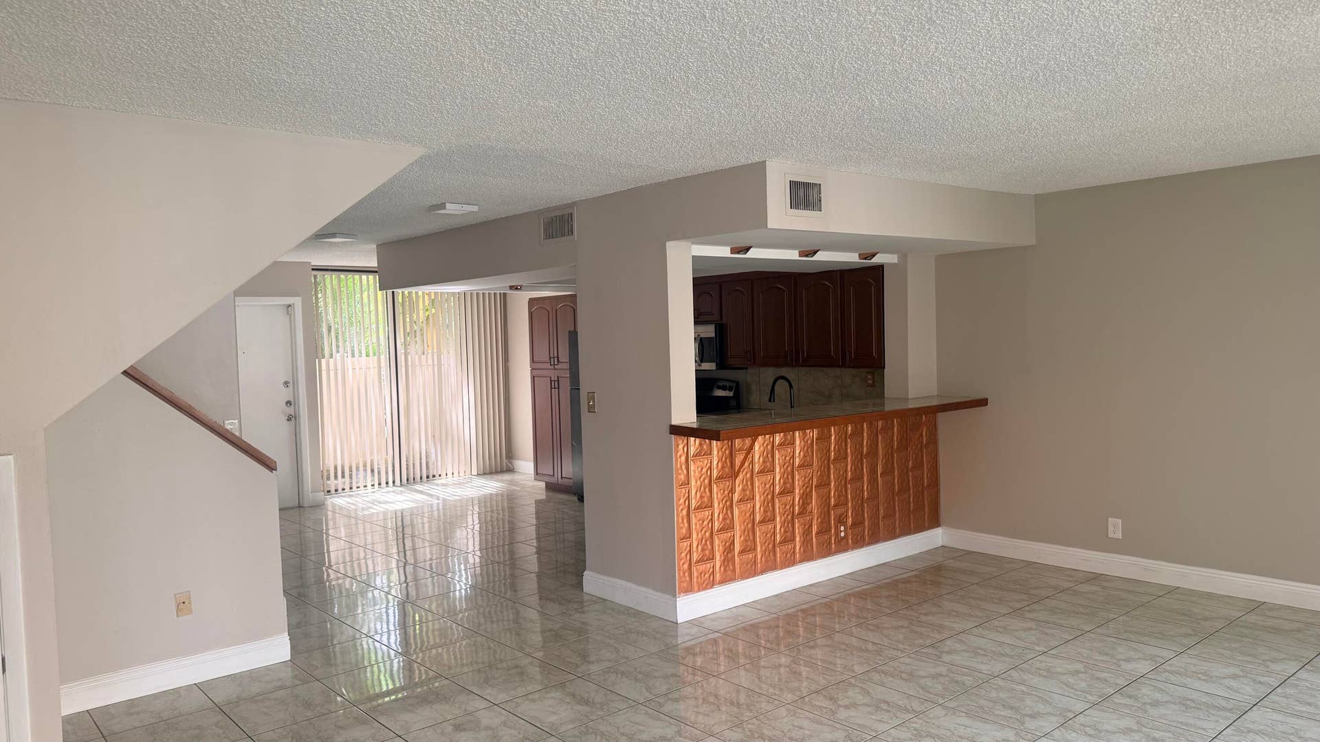 8701 SW 30TH Street, #205, Davie, FL 33328 IMG_4452