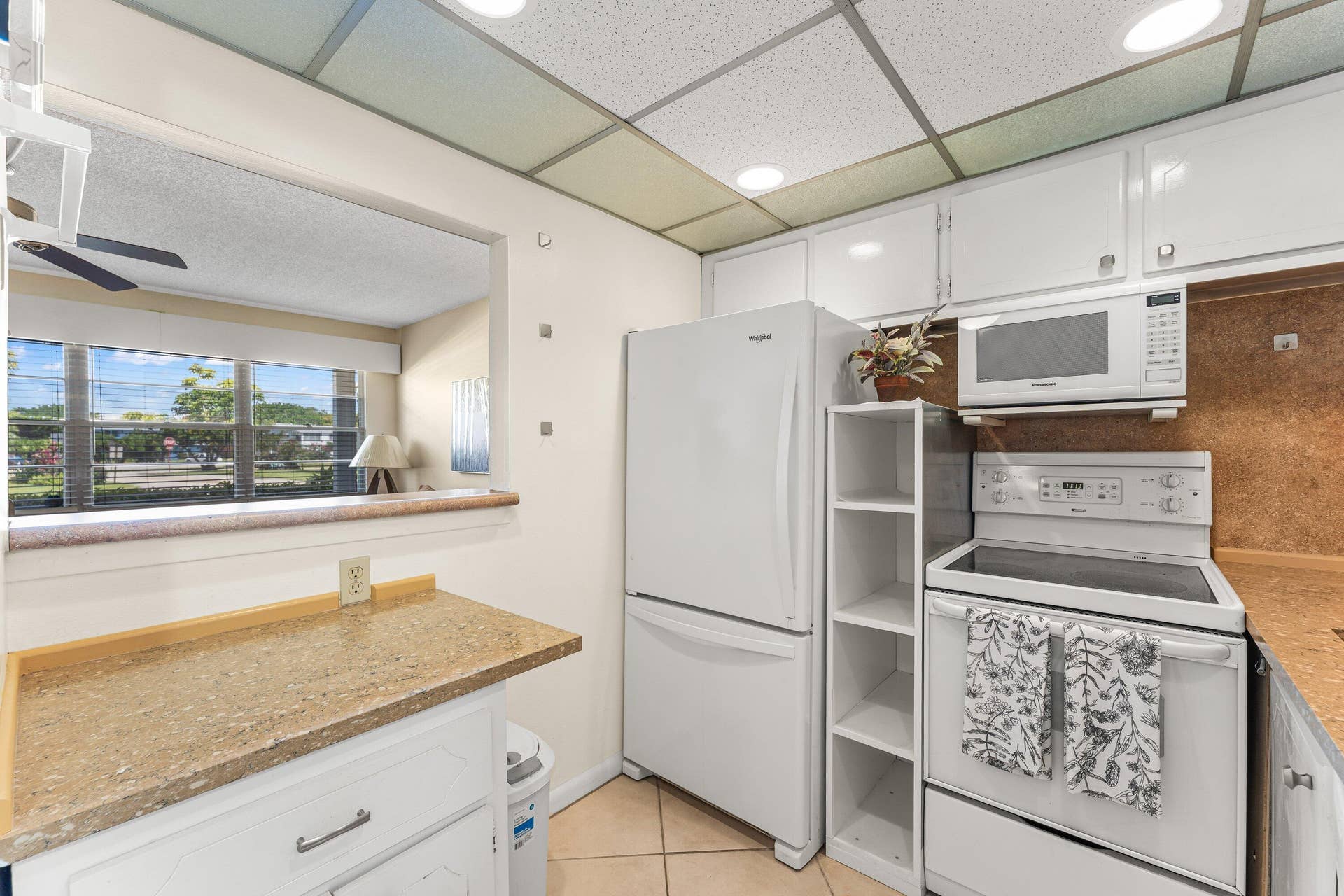 1017 HARWOOD C, Deerfield Beach, FL 33442 009-1017HarwoodC-DeerfieldBeach-FL-33442