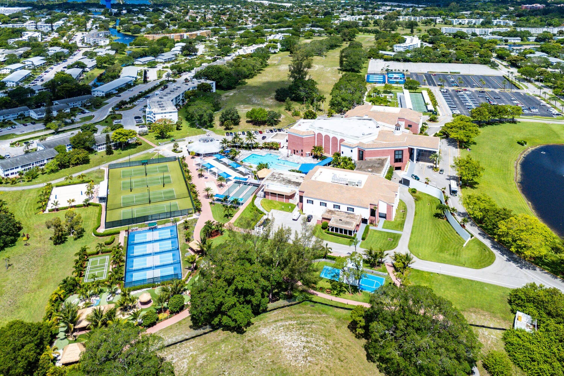 1017 HARWOOD C, Deerfield Beach, FL 33442 035-1017HarwoodC-DeerfieldBeach-FL-33442