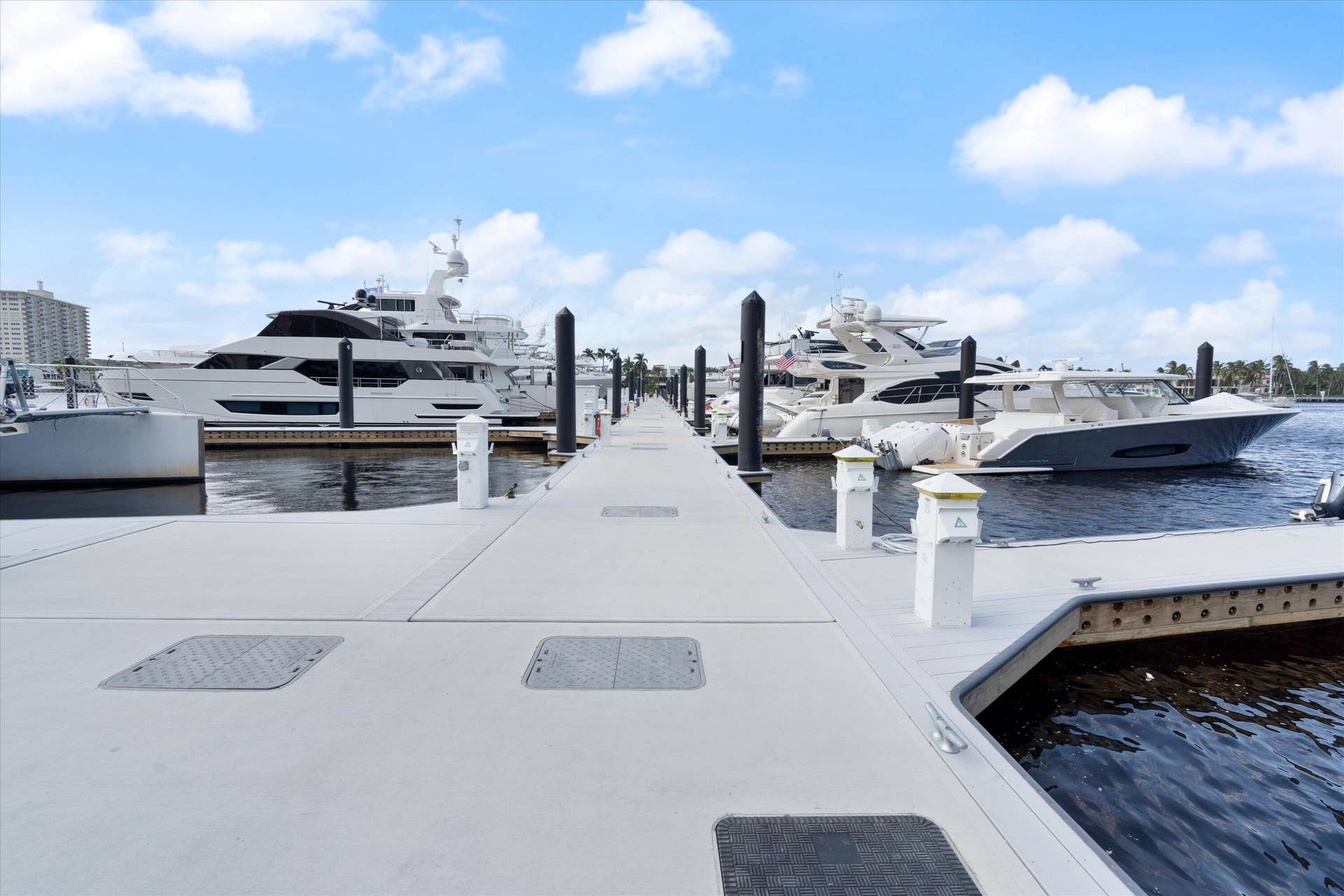 77 S BIRCH Road, #7C, Fort Lauderdale, FL 33316 33-77 Birch Road Unit 4D Ft. Lauderdale,