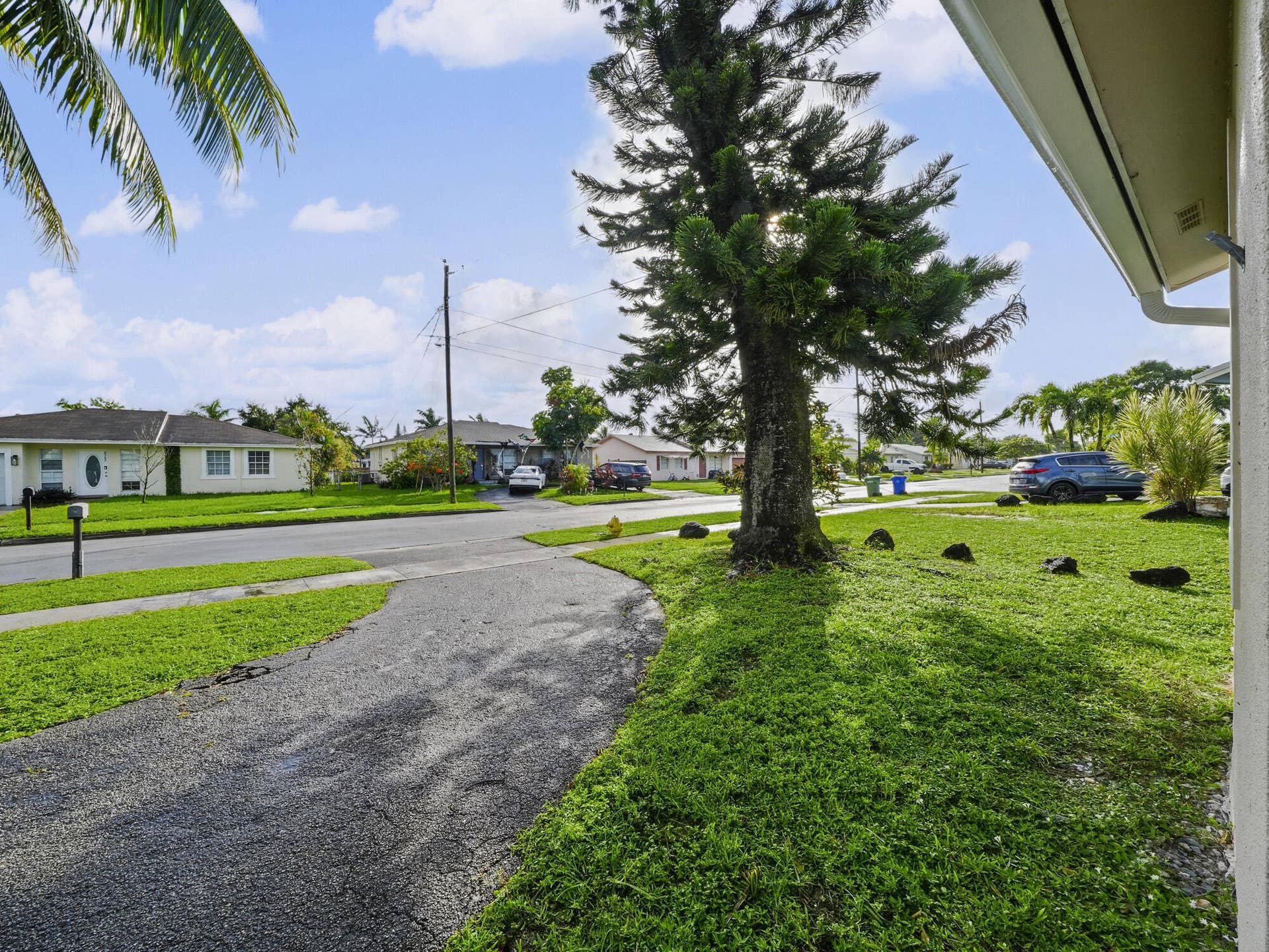 6581 NW 24TH Court, Margate, FL 33063 22 Exit (2)