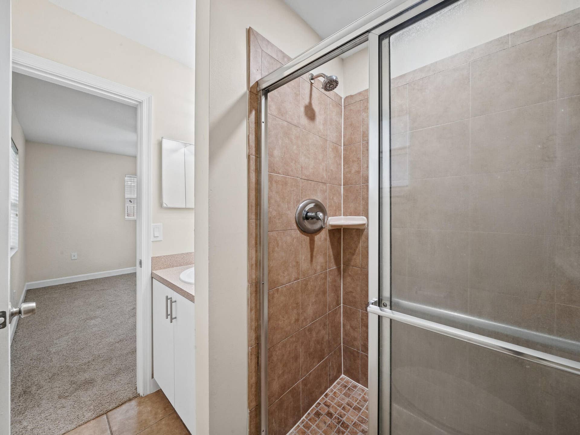 6581 NW 24TH Court, Margate, FL 33063 17 Primary Bedroom Suite (5)
