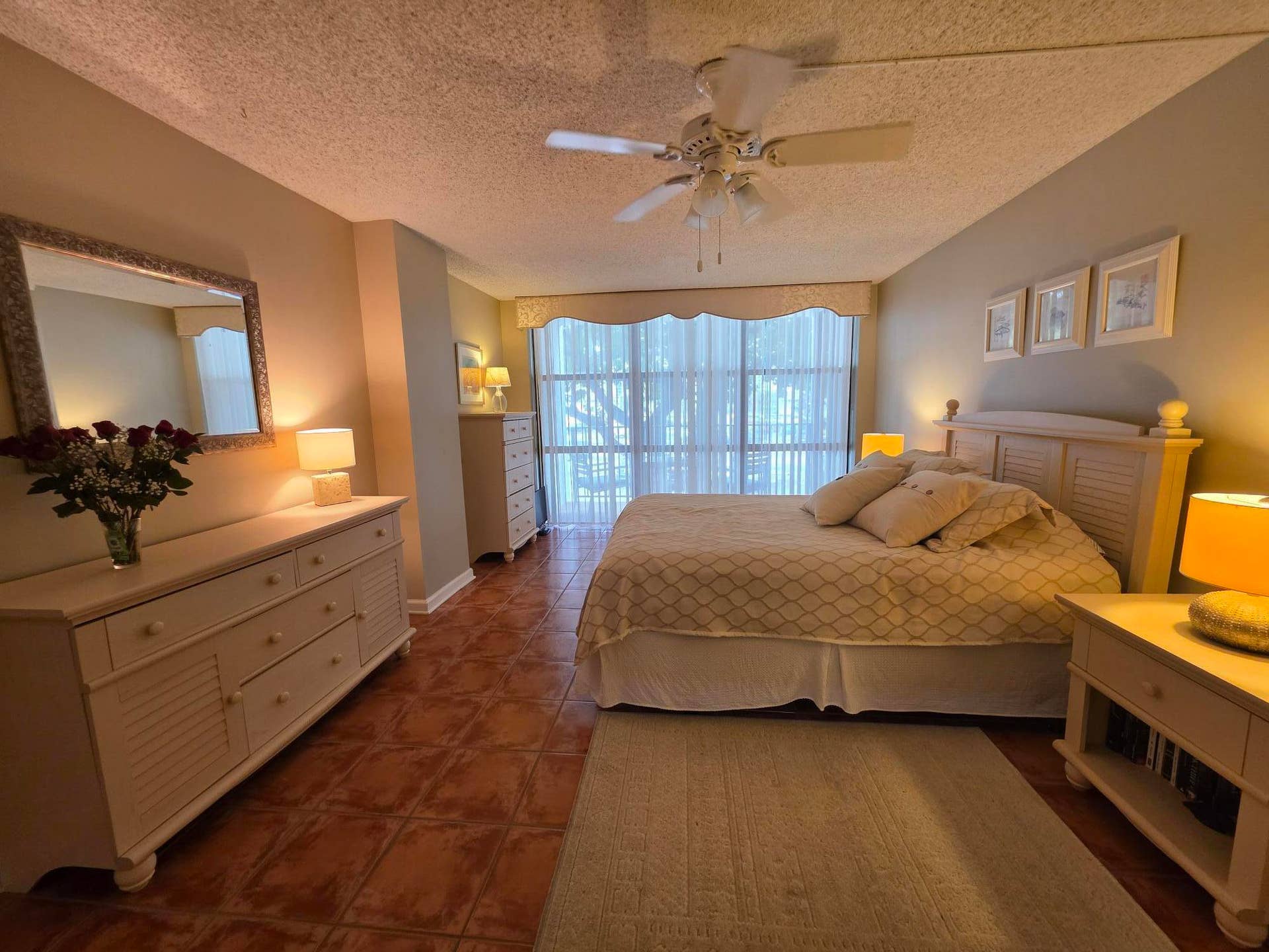 1000 PARKVIEW Drive, #206, Hallandale Beach, FL 33009 20261026_153922
