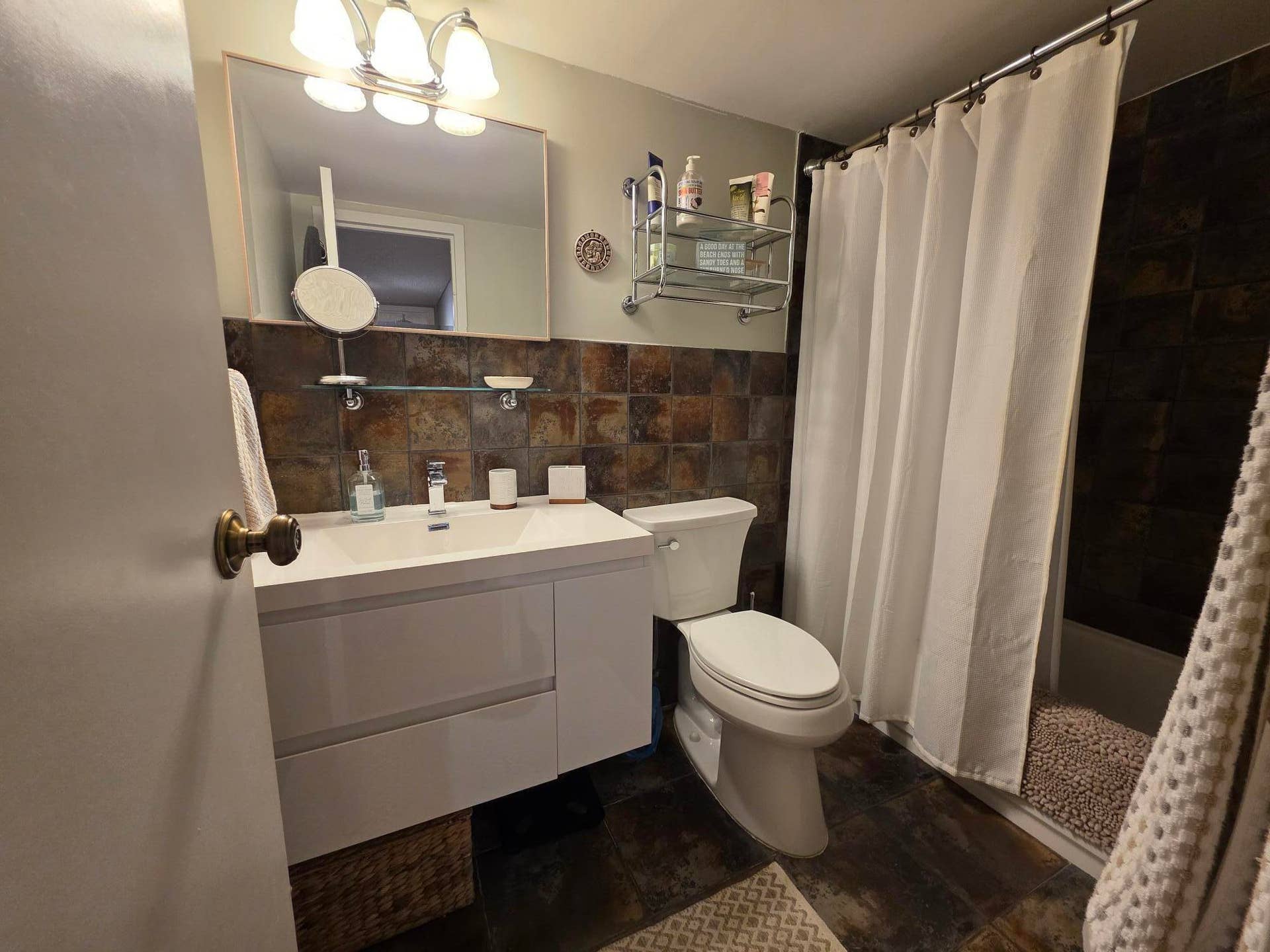1000 PARKVIEW Drive, #206, Hallandale Beach, FL 33009 20261026_153837