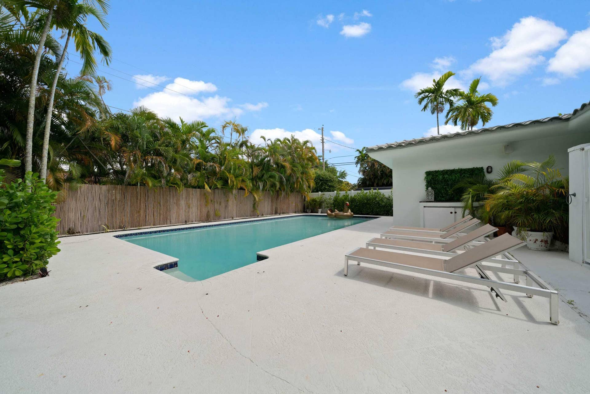 11530 NE 7TH Avenue, Biscayne Park, FL 33161 tc0xwvxwoq9qhyl8b7b8