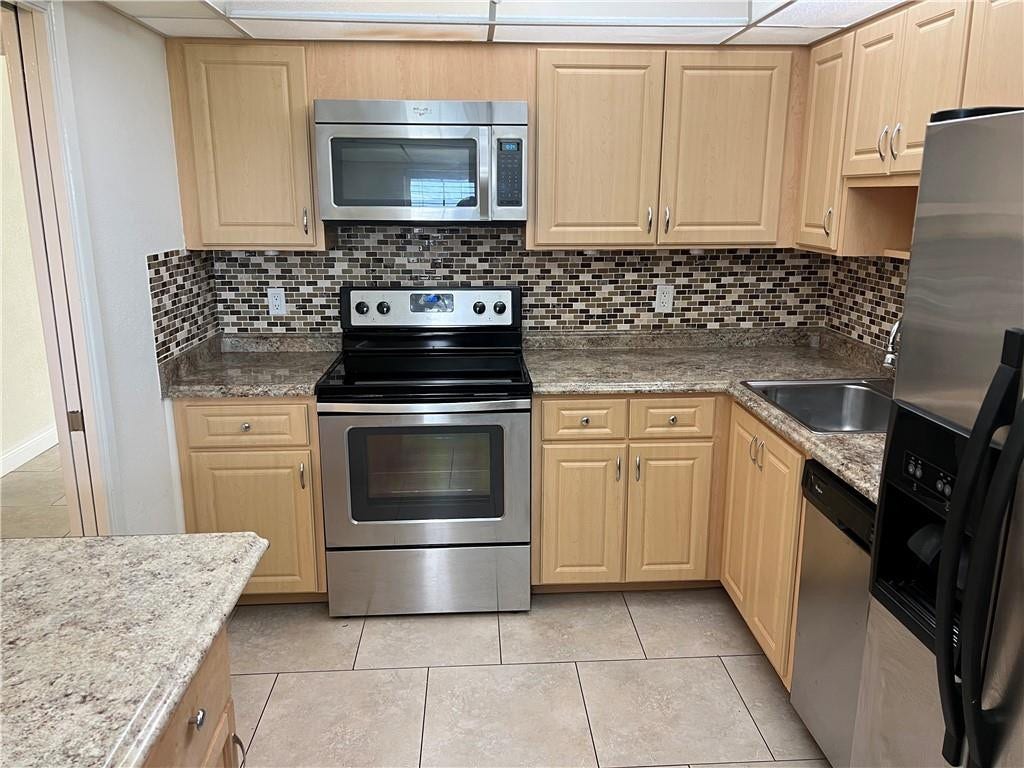 3510 OAKS Way, #705, Pompano Beach, Pompano Beach, FL 33069 Photo 4