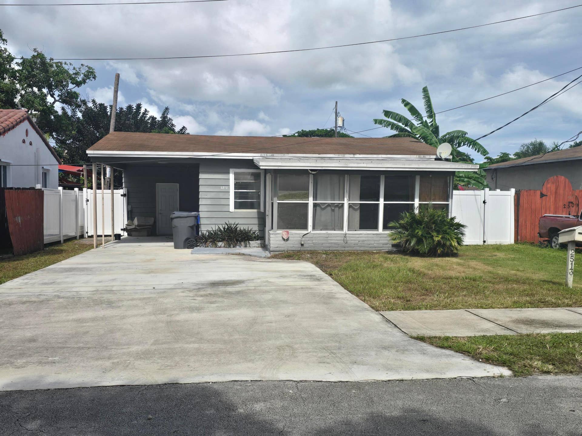 2513 GRANT Street, Hollywood, FL 33020 20261028_131641