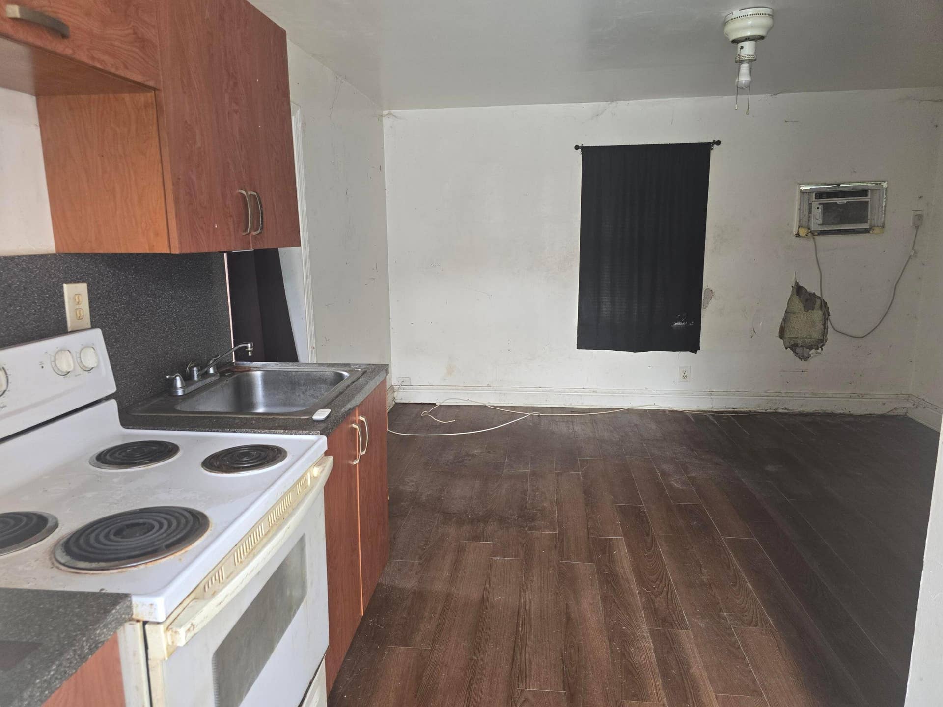 2513 GRANT Street, Hollywood, FL 33020 20261028_133026