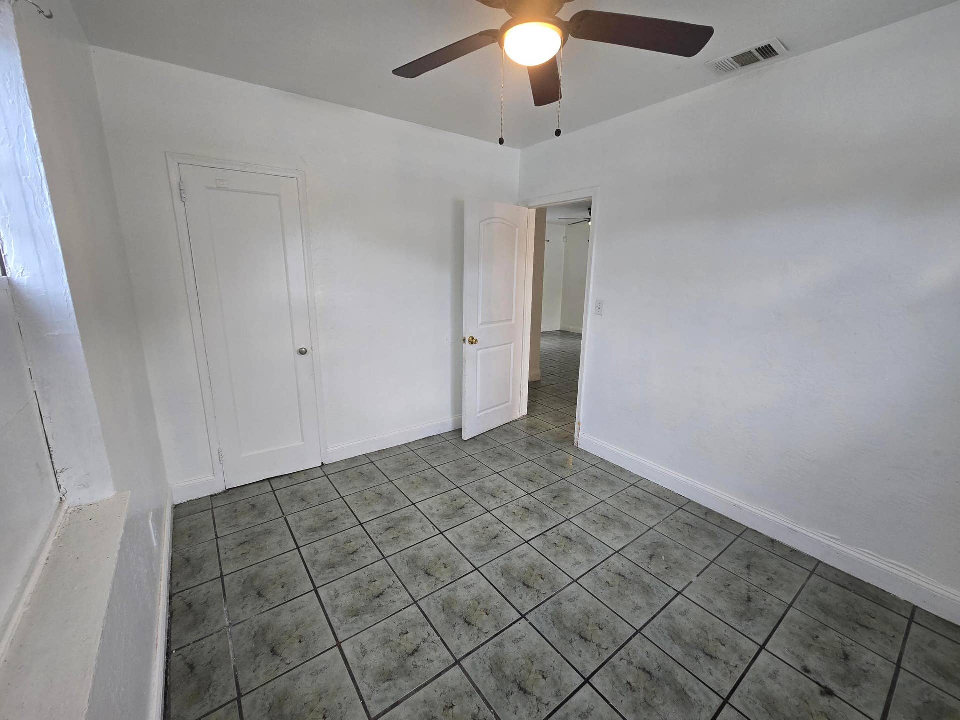 2513 GRANT Street, Hollywood, FL 33020 20261028_132357