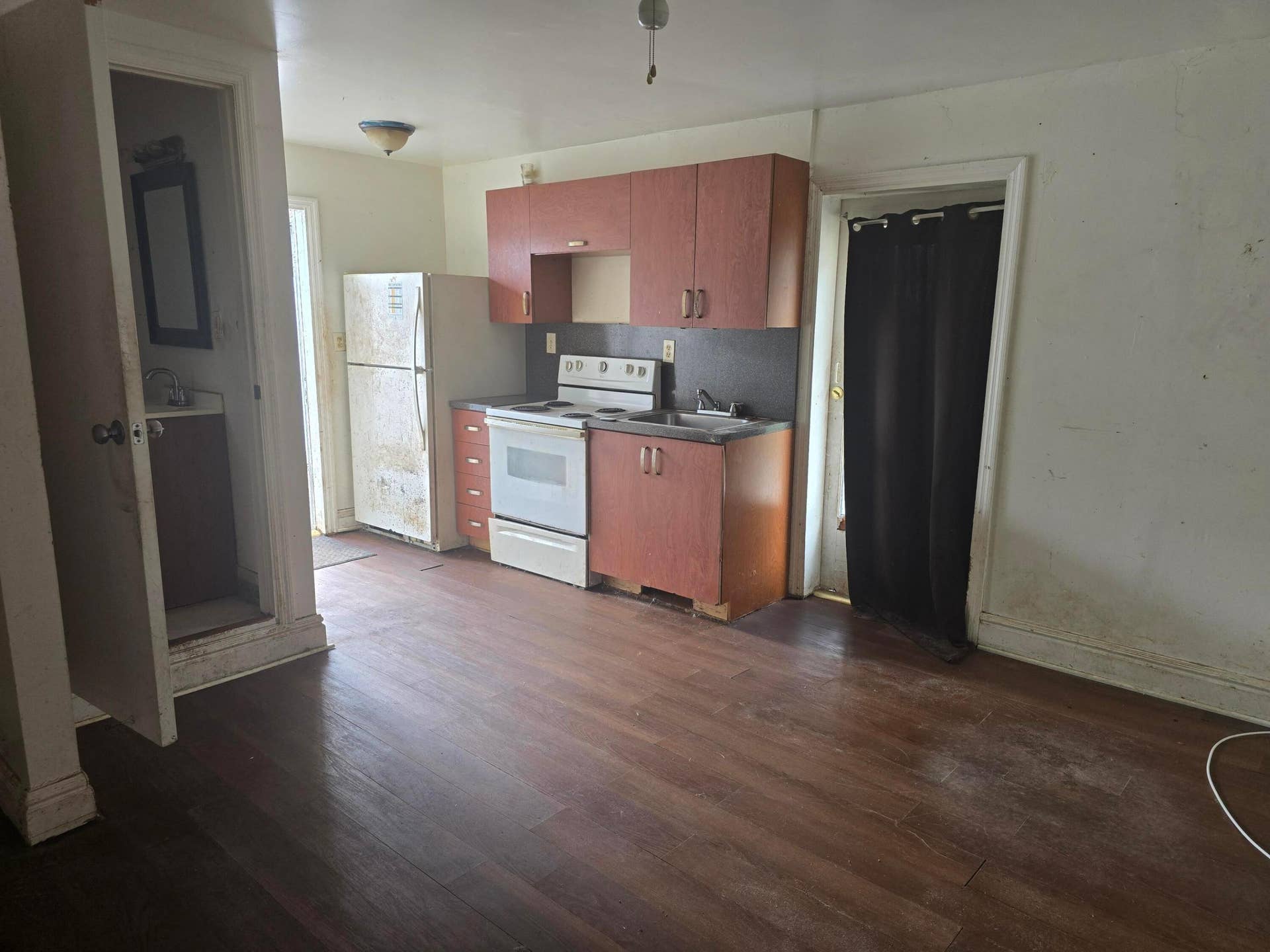 2513 GRANT Street, Hollywood, FL 33020 20261028_133047