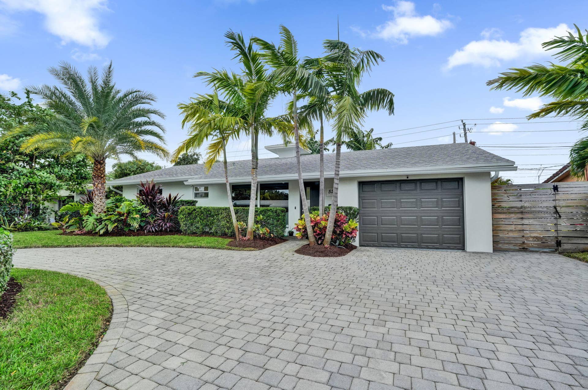 5241 NE 18th Terrace, Fort Lauderdale, FL 33308 Front of home, 1 car garage.