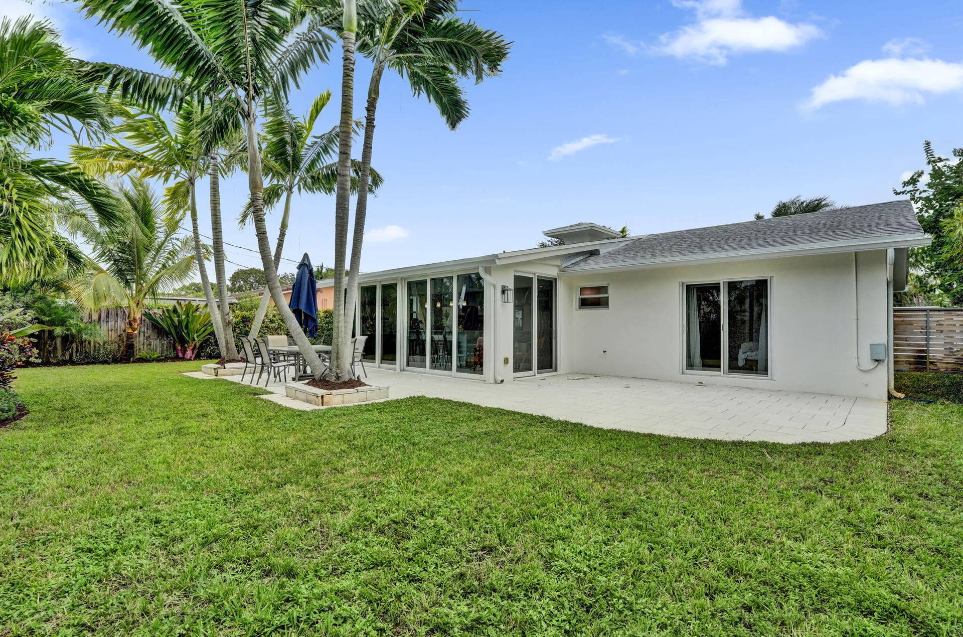 5241 NE 18th Terrace, Fort Lauderdale, FL 33308 Primary bedroom on the right.