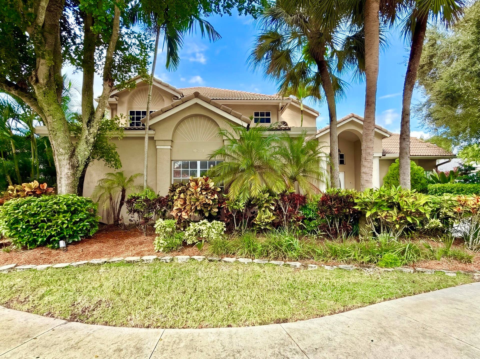 10921 Haydn Drive, Boca Raton, FL 33498 Prime location