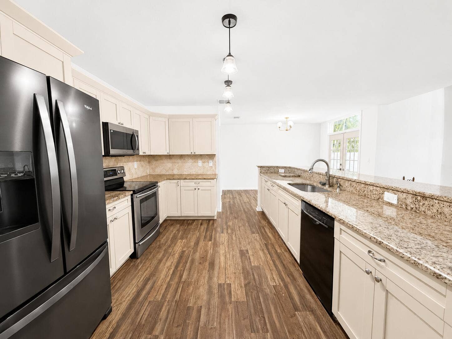 10921 Haydn Drive, Boca Raton, FL 33498 Open Granite Kitchen