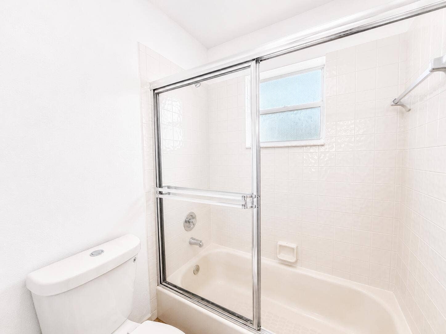 10921 Haydn Drive, Boca Raton, FL 33498 3rd Full Bathroom (Upstairs)