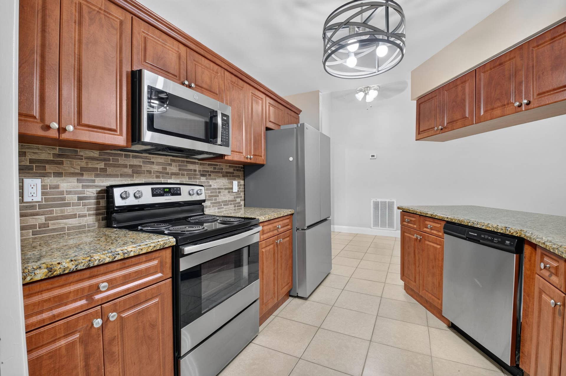 22529 SWORDFISH Drive, Boca Raton, FL 33428 kitchen 15