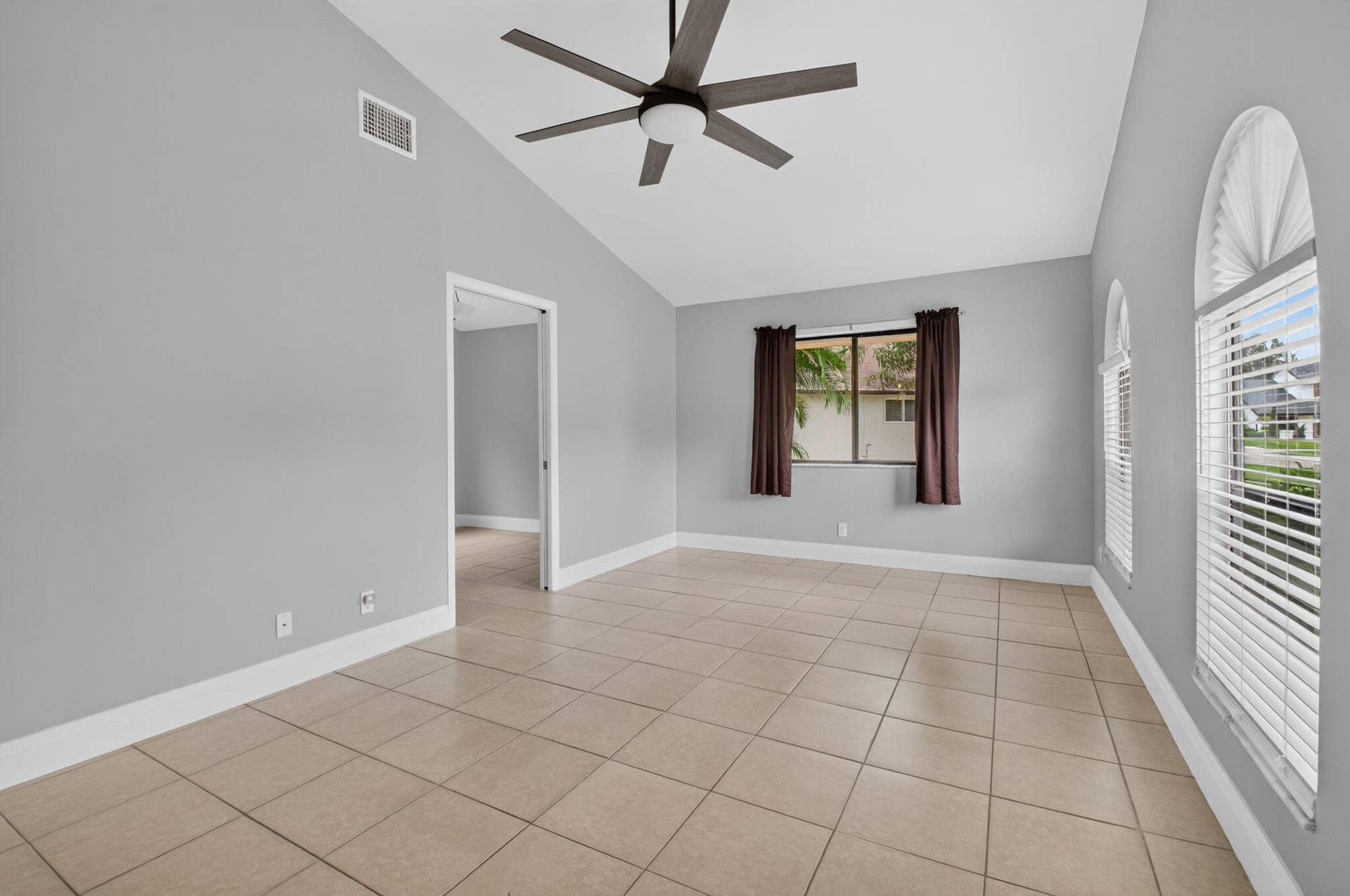 22529 SWORDFISH Drive, Boca Raton, FL 33428 liv rm 3